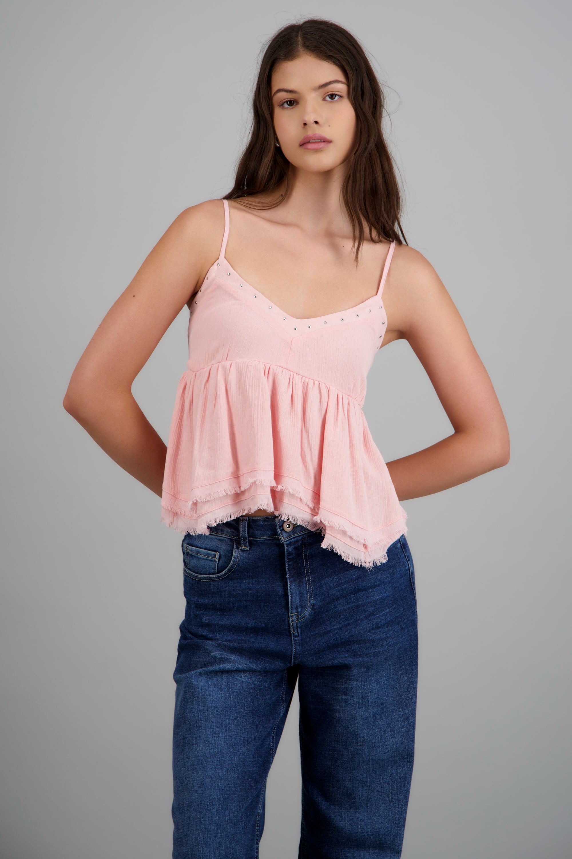 Top tirantes detalle studs DURAZNO