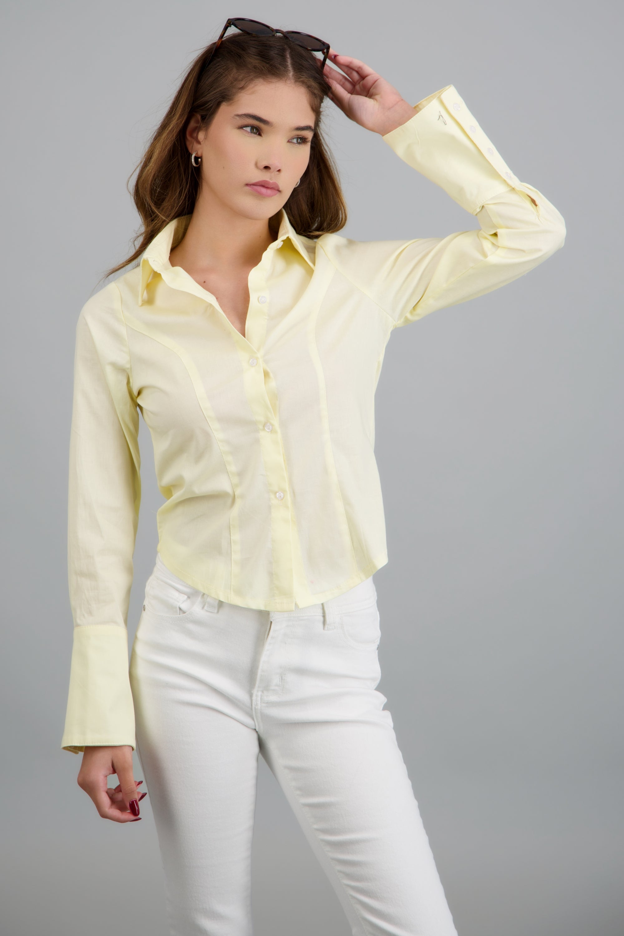 Camisa manga larga detalle puños AMARILLO PASTEL