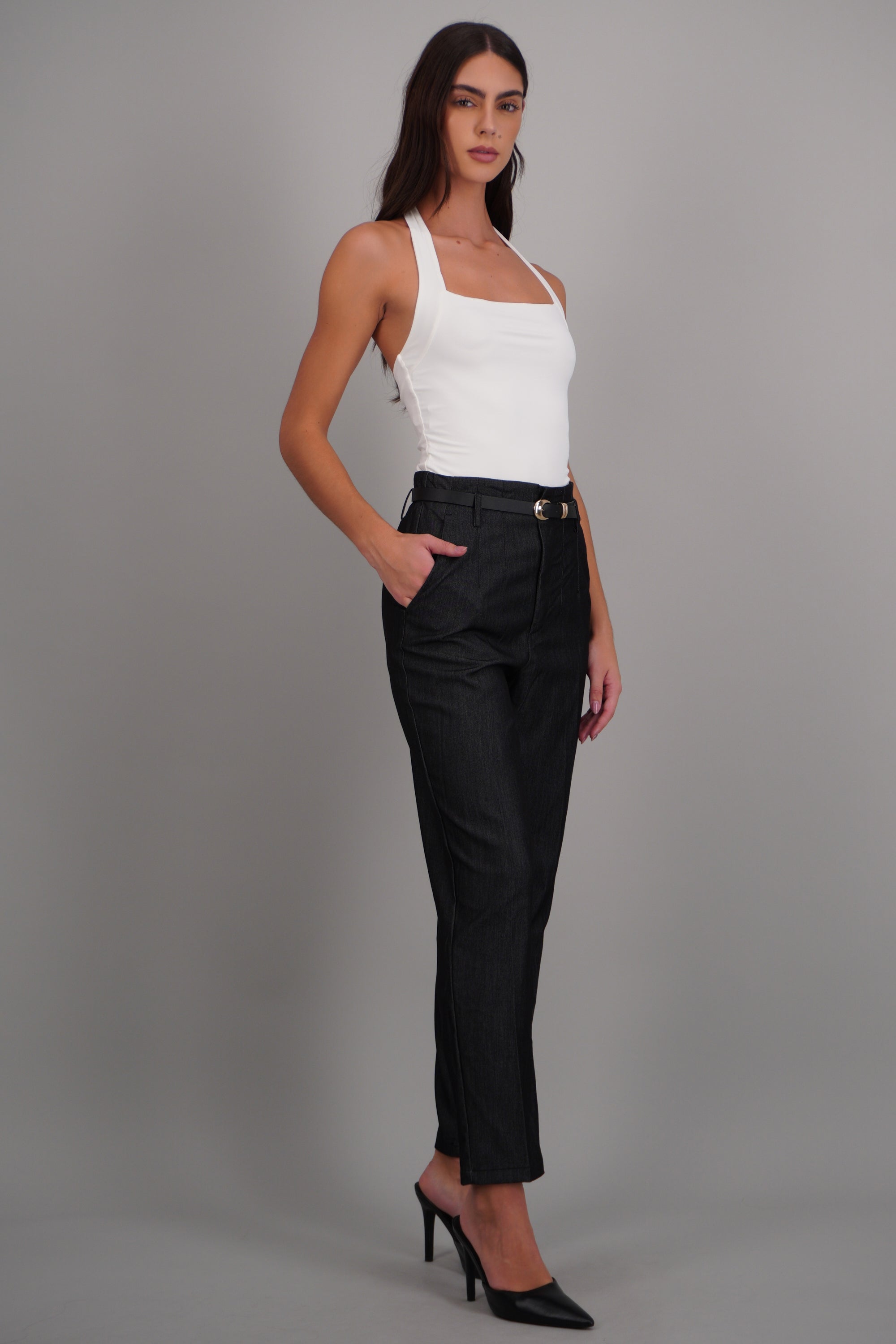 pantalon recto detalle cinturón NEGRO