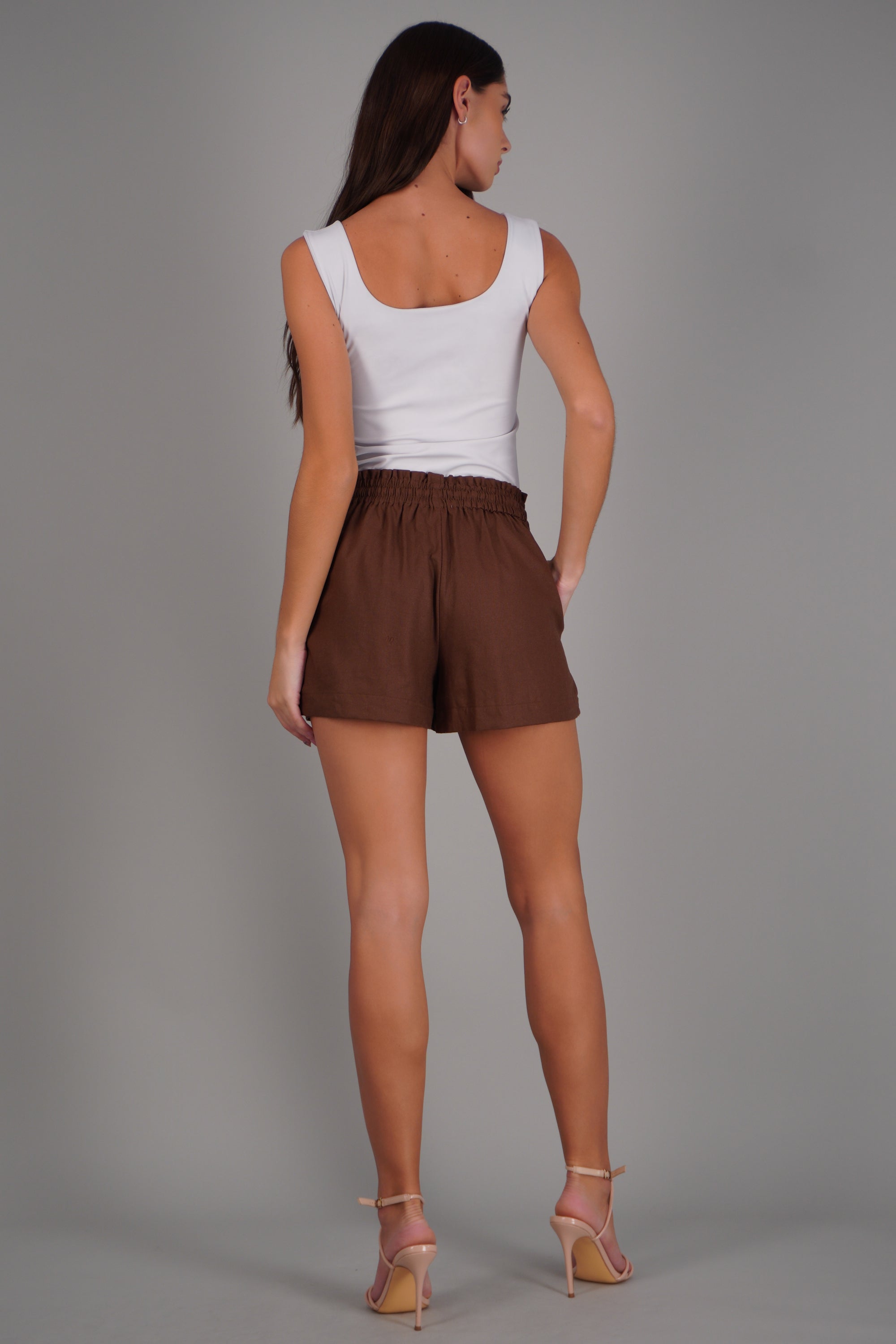 shorts lino detalle jareta funcional CHOCOLATE