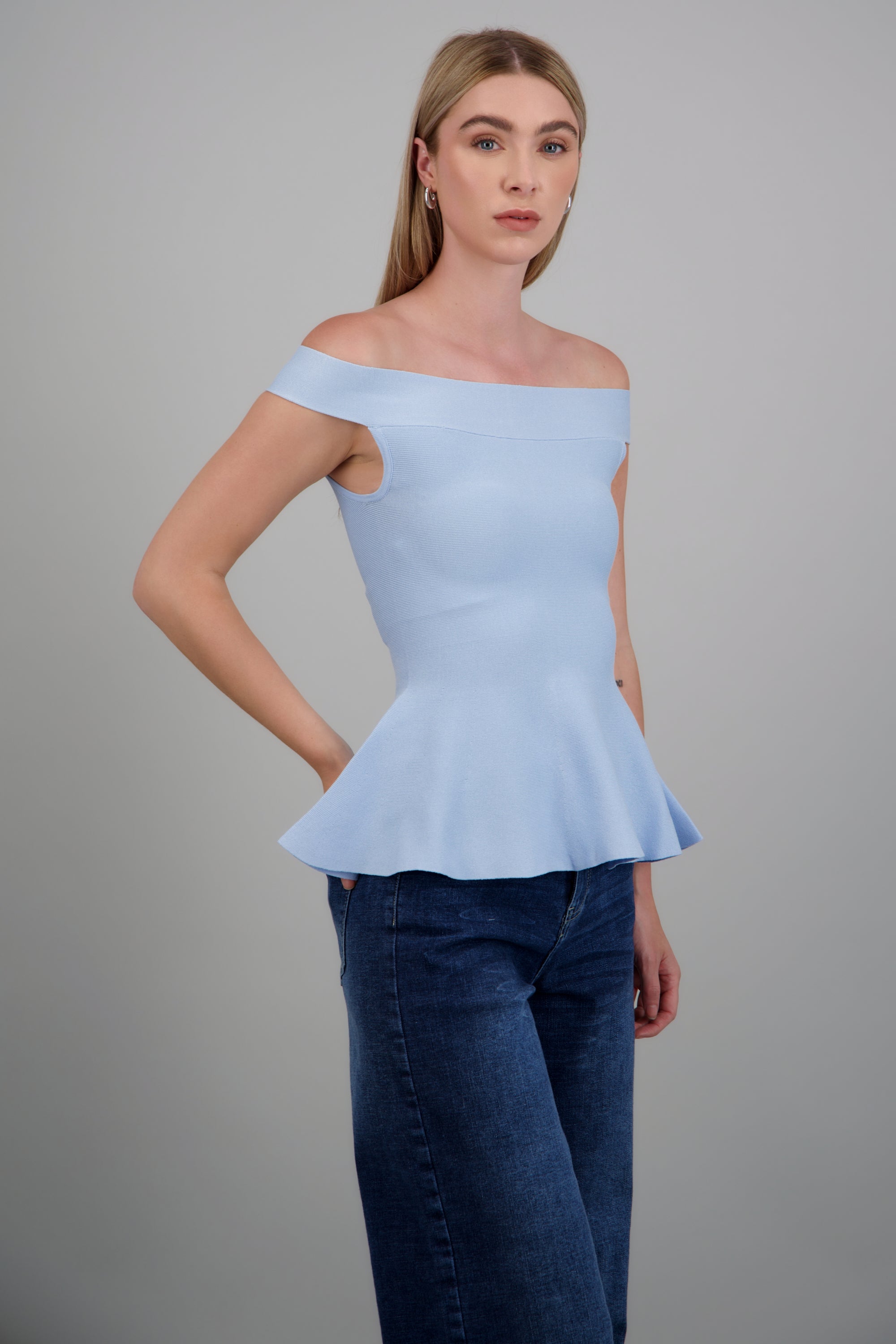 Top off shoulder knit peplum AZUL PASTEL