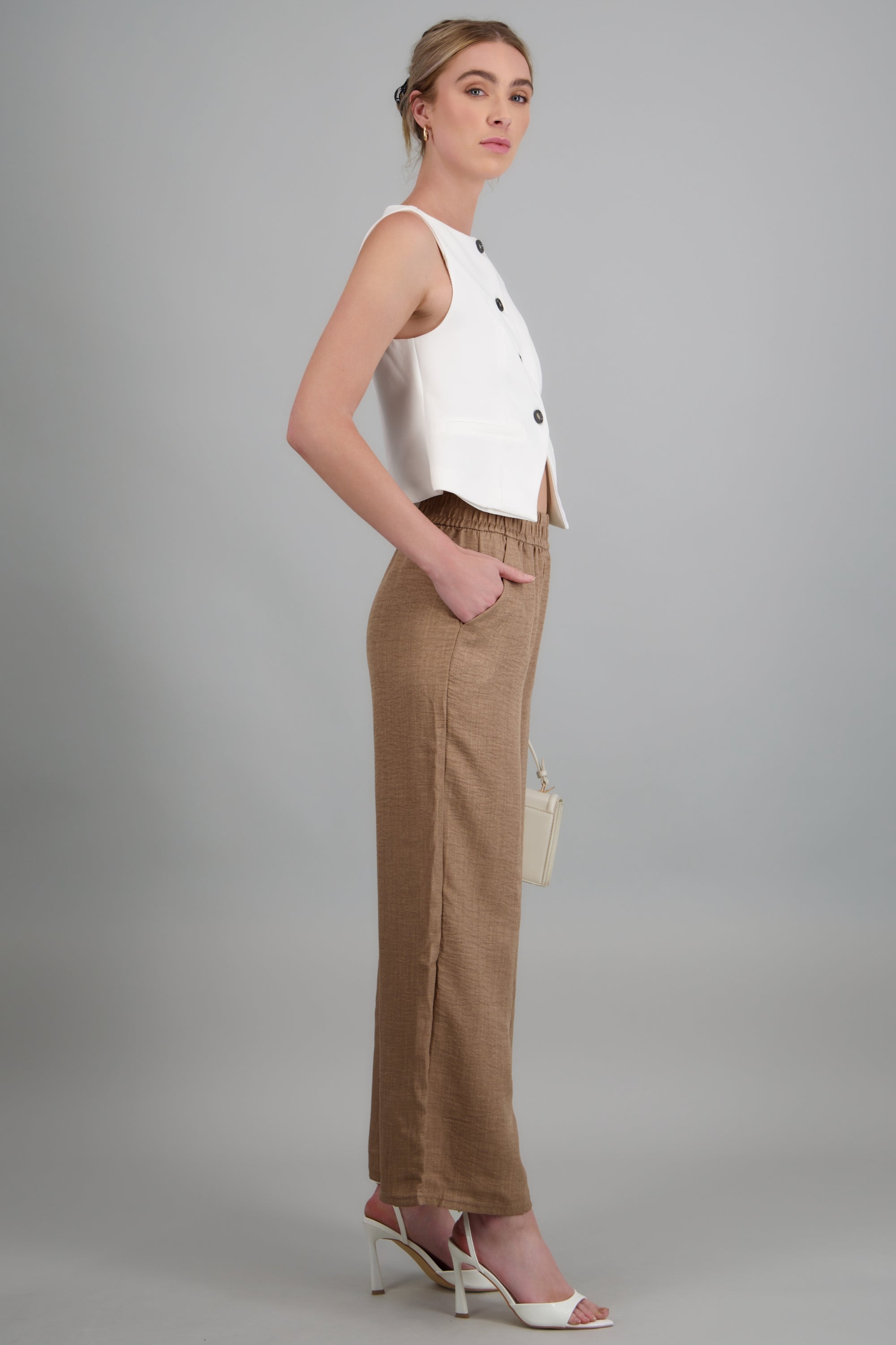 Pantalon amplio detalle pretina KHAKI