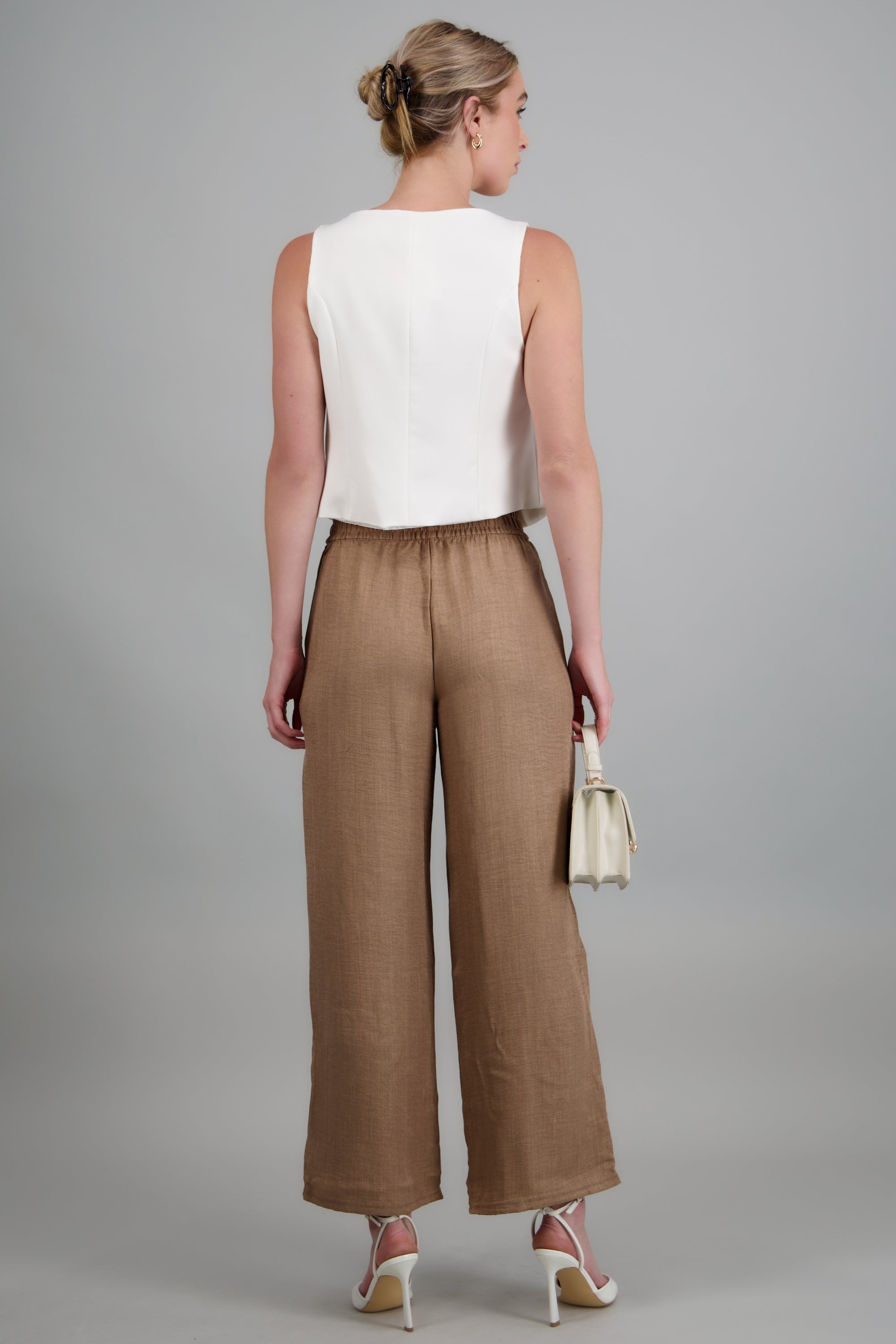 Pantalon amplio detalle pretina KHAKI
