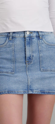 MEDIUM WASH