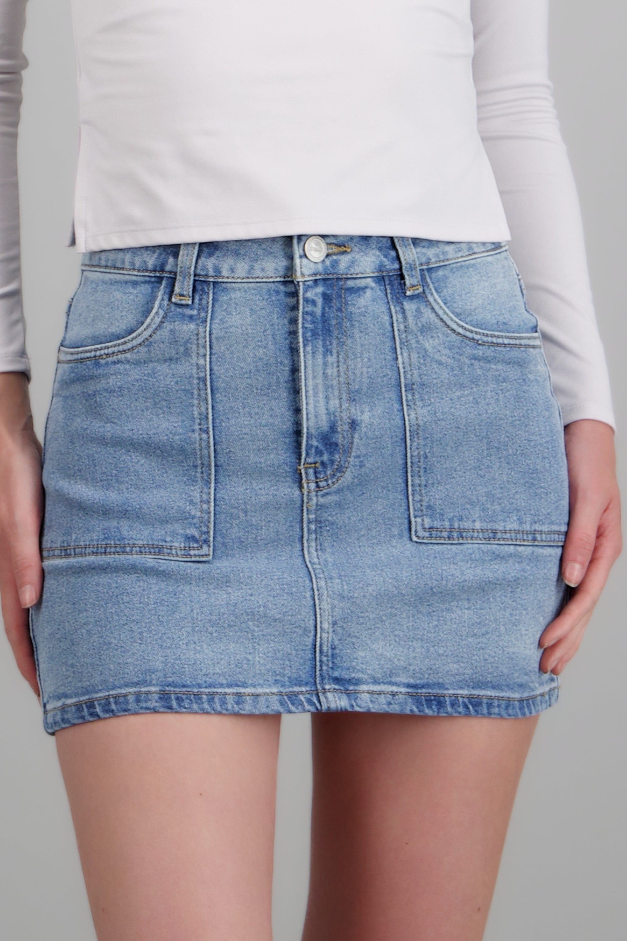 Falda básica bolsas MEDIUM WASH