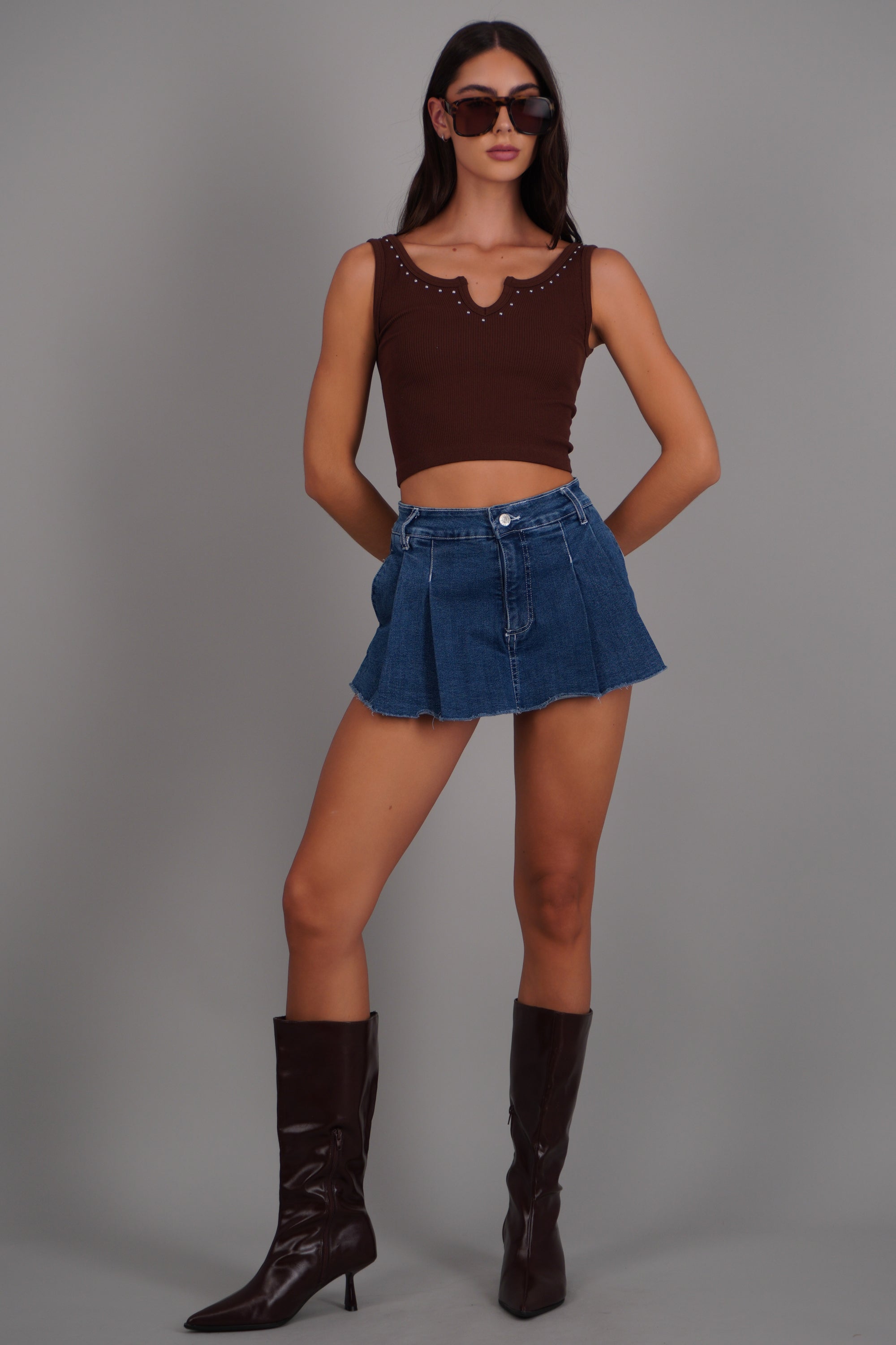 falda mini denim tableada MEDIUM WASH