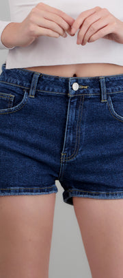 MEDIUM WASH