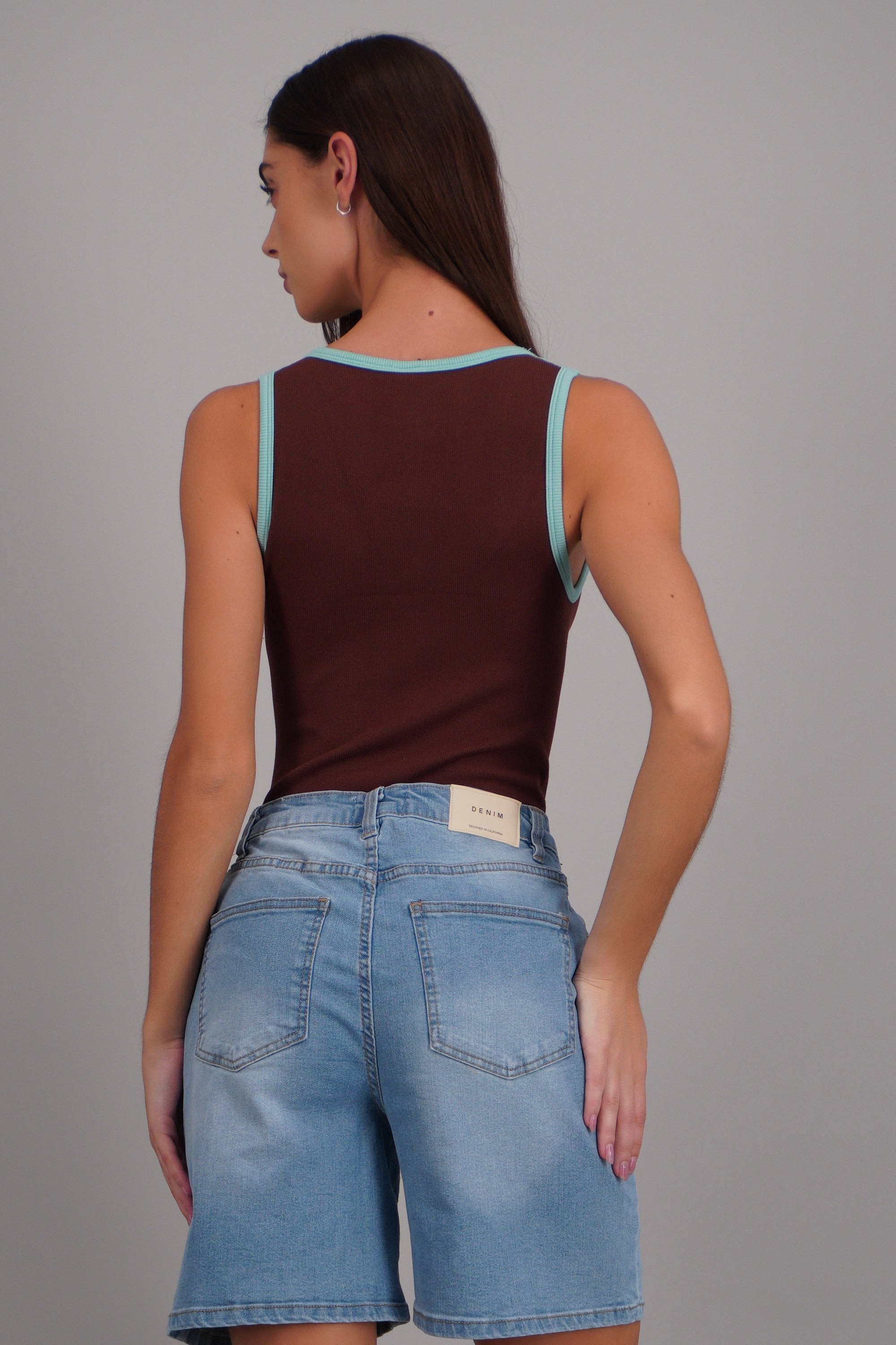 Bodysuit contrastes escote V CAFE COMBO