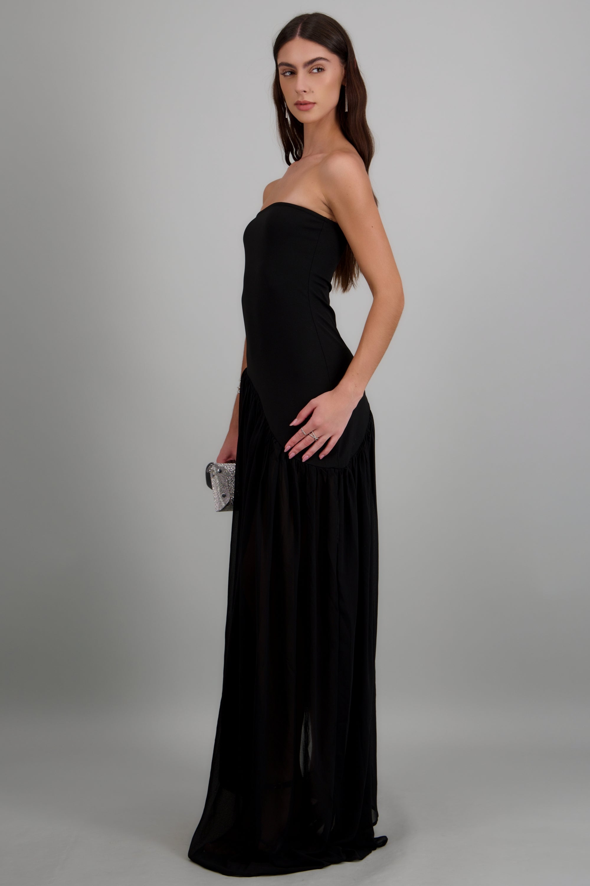 Vestido maxi straple asimétrico NEGRO