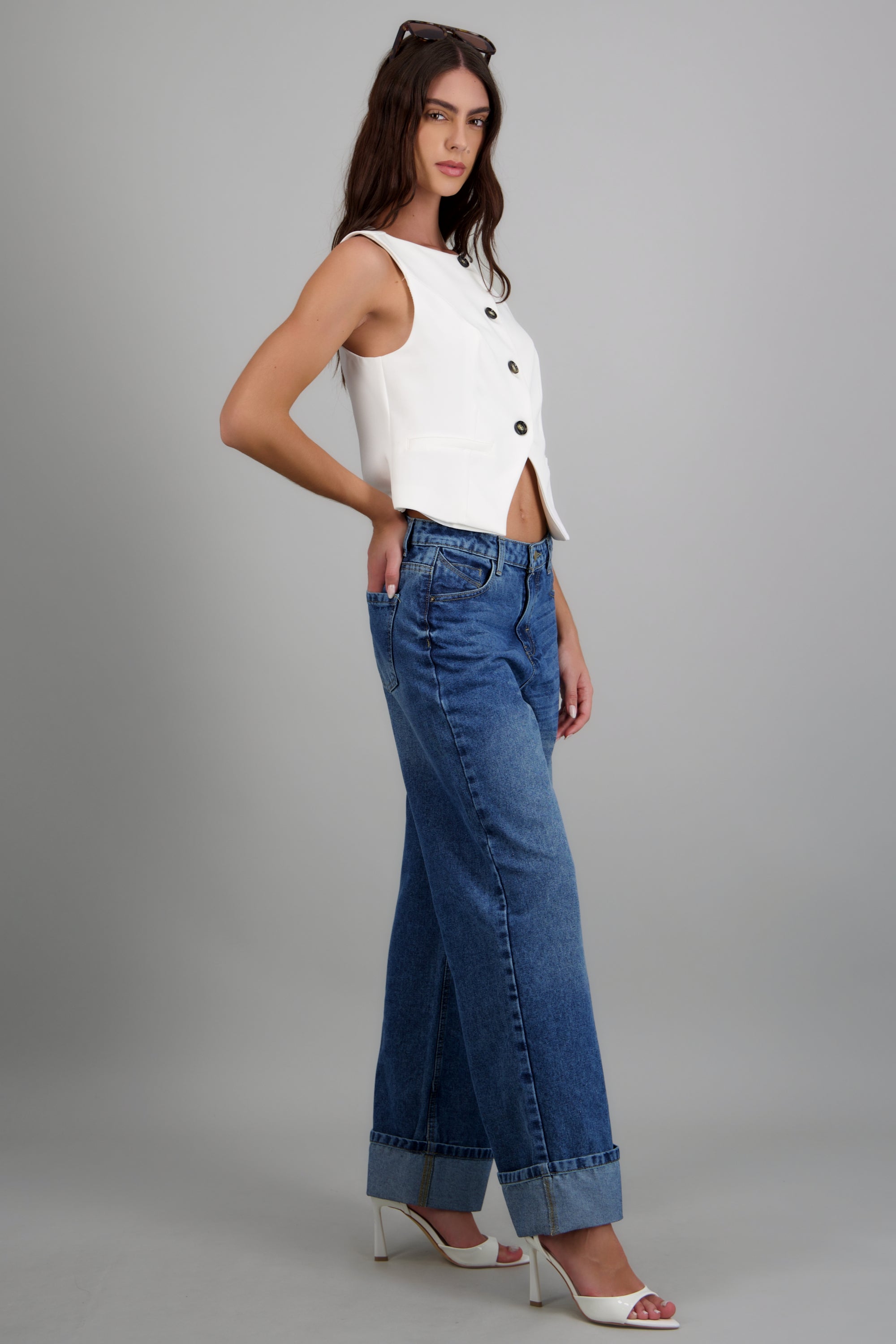 jeans straight dobladillo MEDIUM WASH