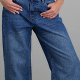 MEDIUM WASH