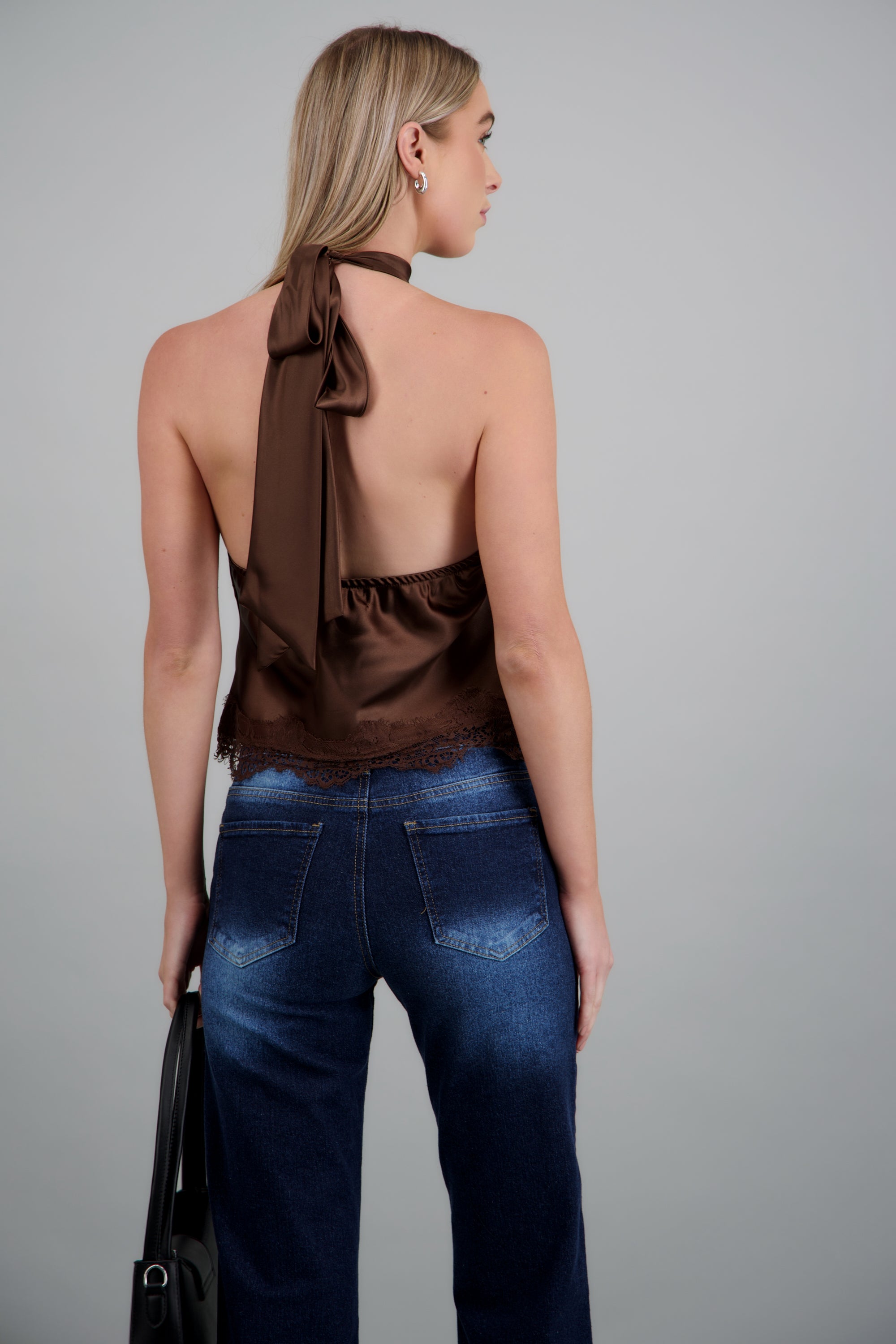 Top halter detalle encaje CHOCOLATE