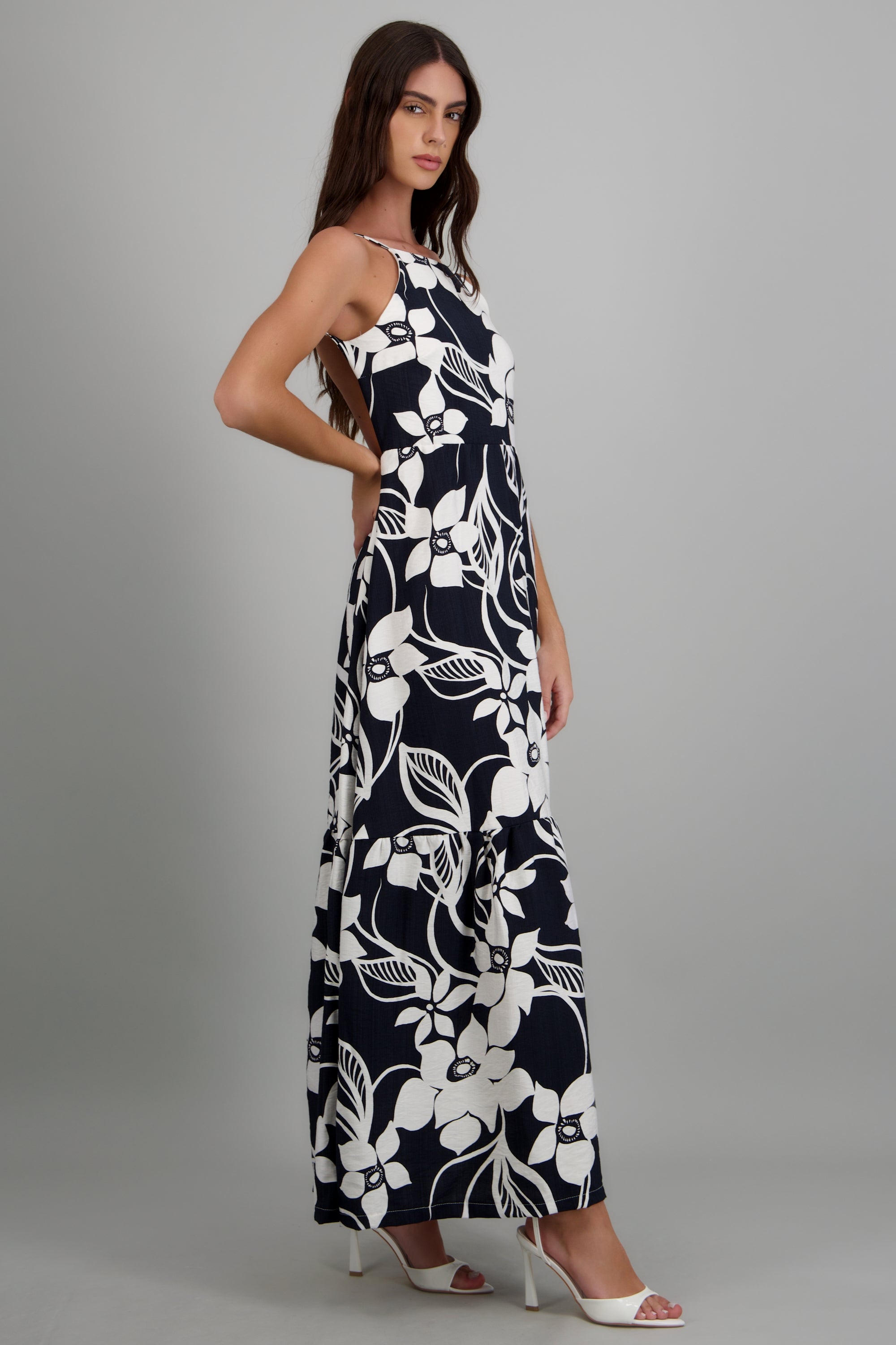 Vestido maxi escote espalda estampado flores NEGRO COMBO