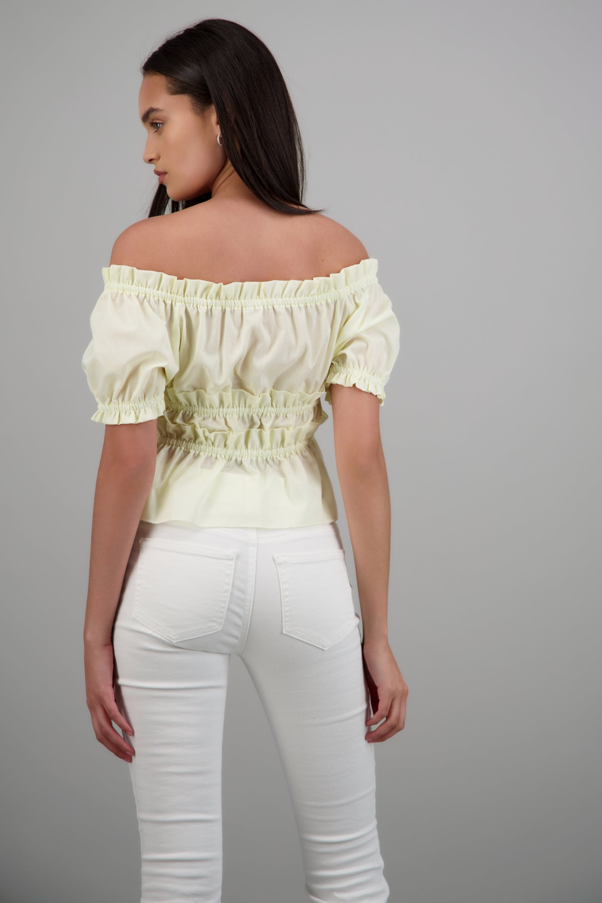 Blusa manga corta detalle resortes AMARILLO PASTEL