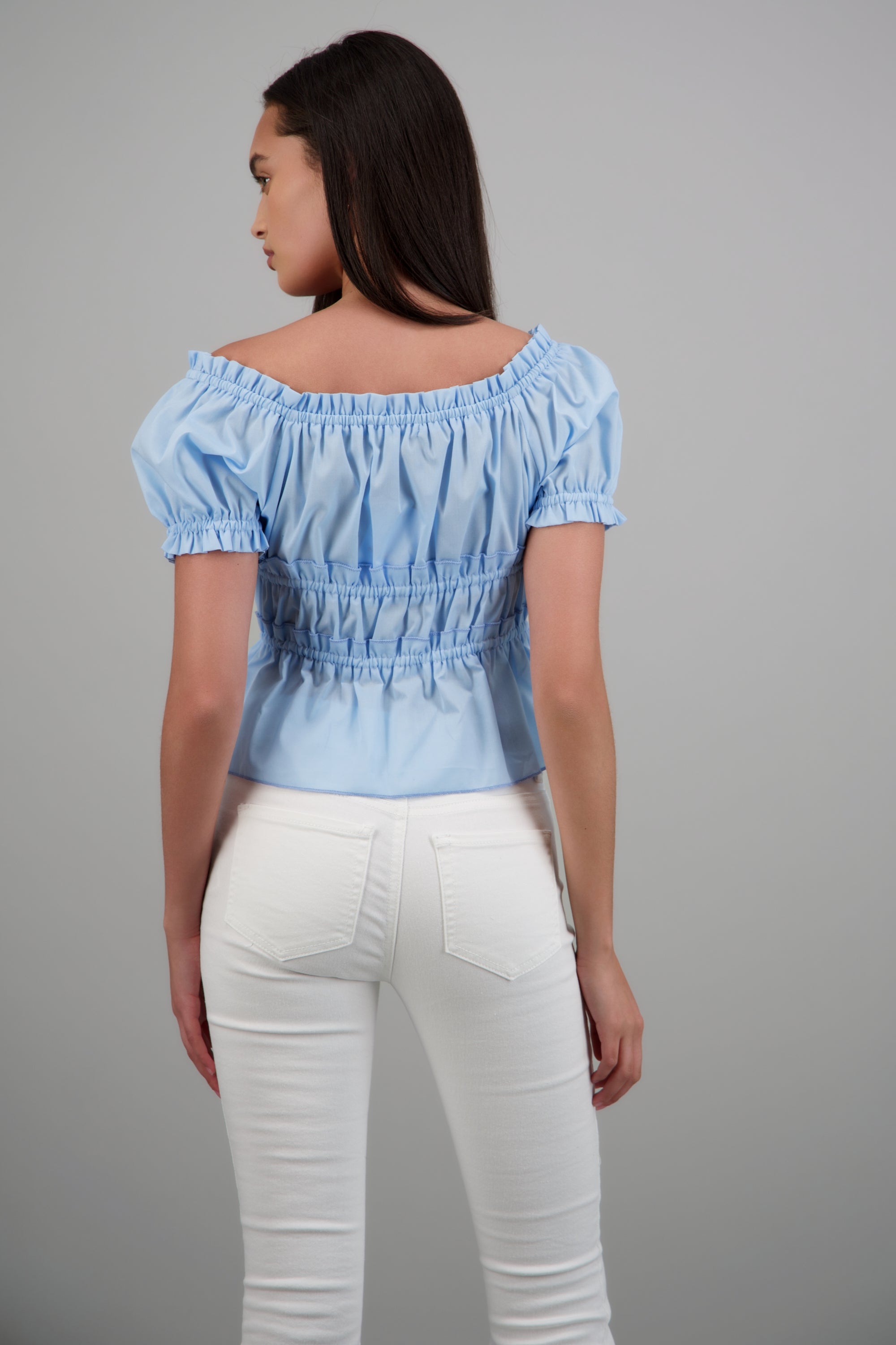 Blusa manga corta detalle resortes AZUL PASTEL
