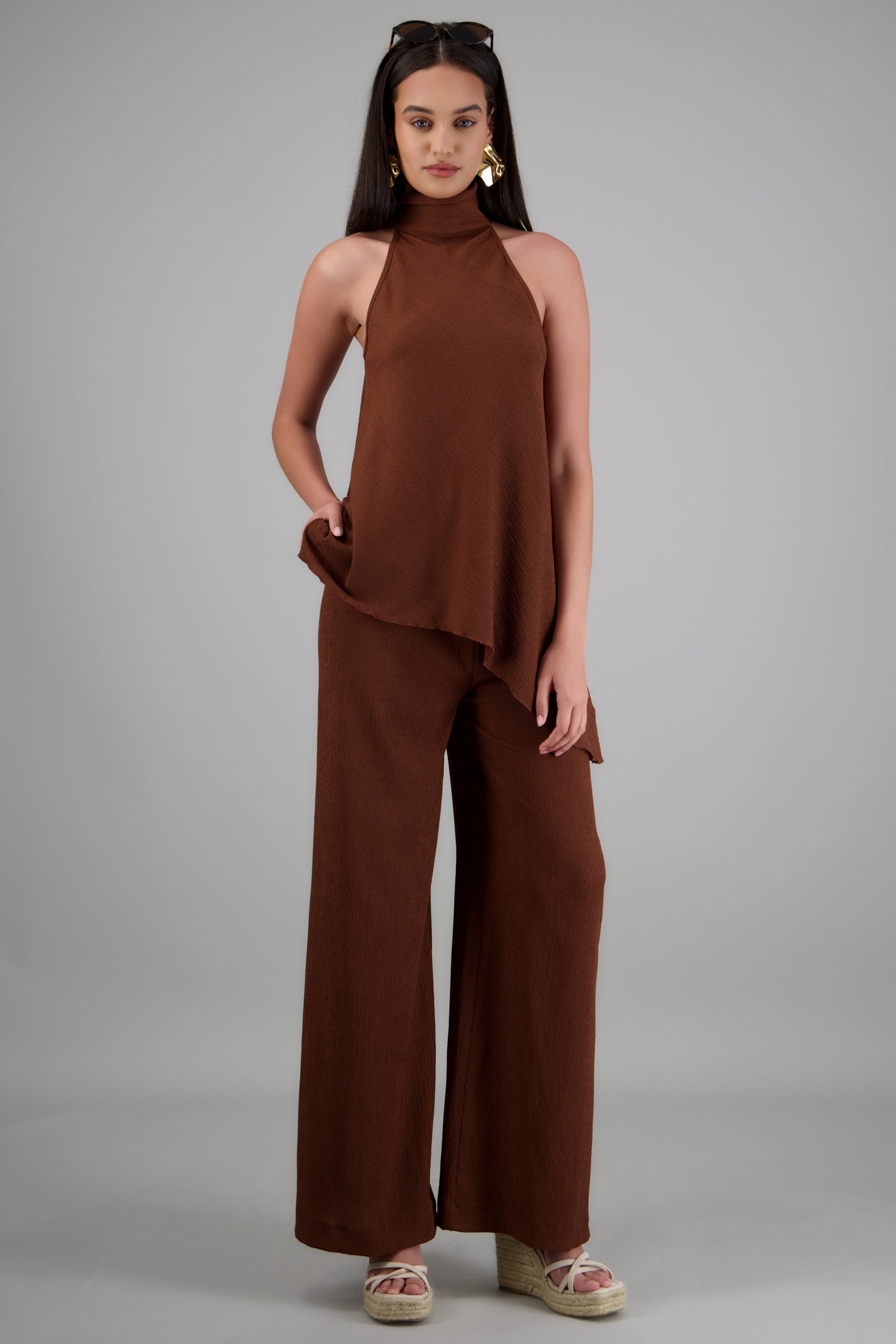 Pantalon jareta funcional textura CHOCOLATE