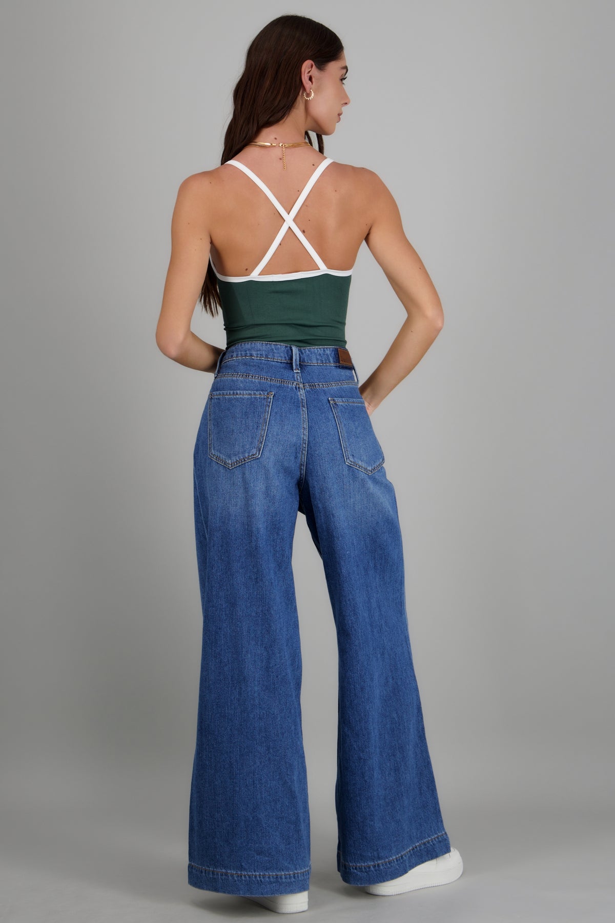 Body tirantes escote v contraste VERDE COMBO