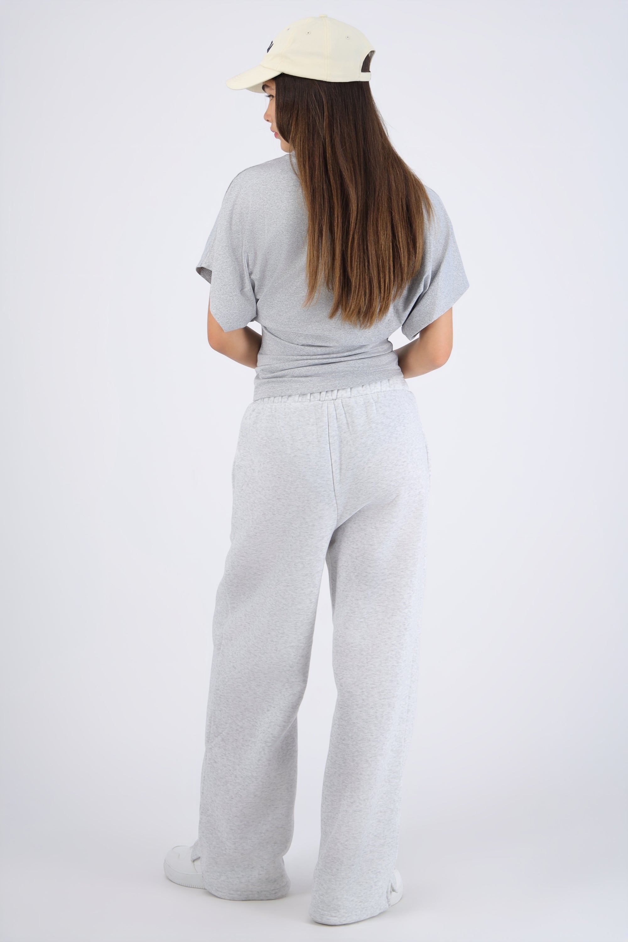 Pantalón amplio con cintura dobladillo