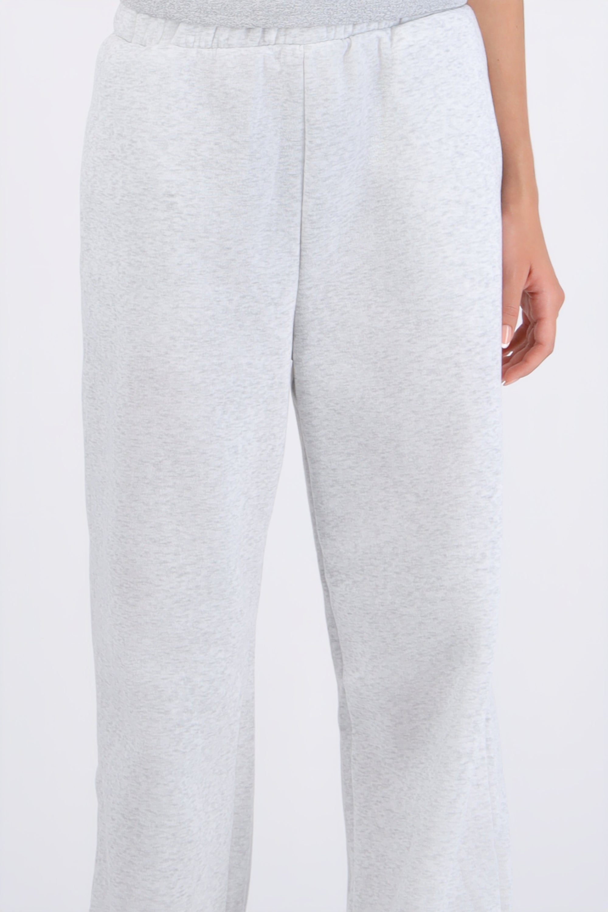 Pantalón amplio con cintura dobladillo