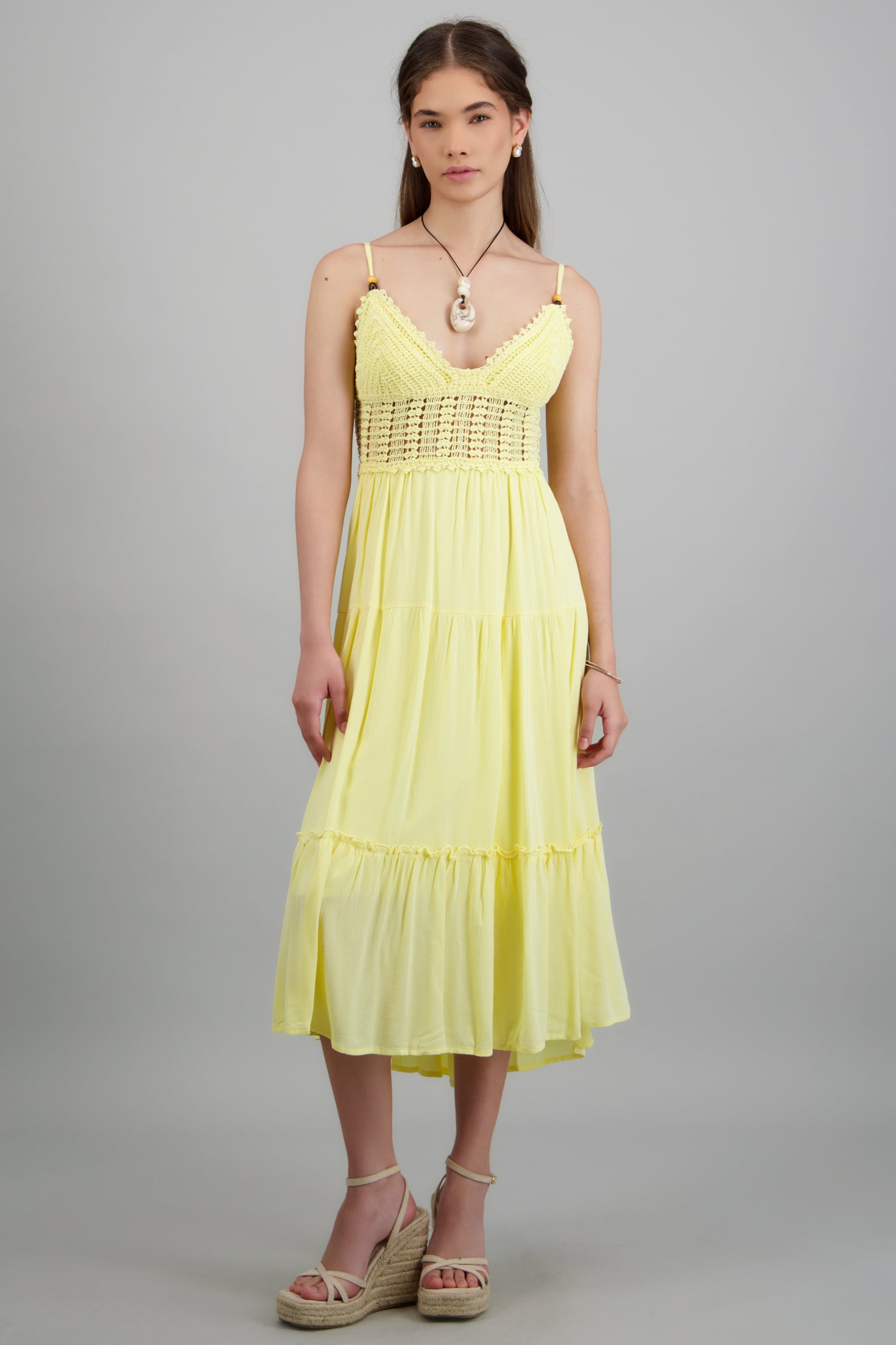 Vestido con crochet liso AMARILLO PASTEL