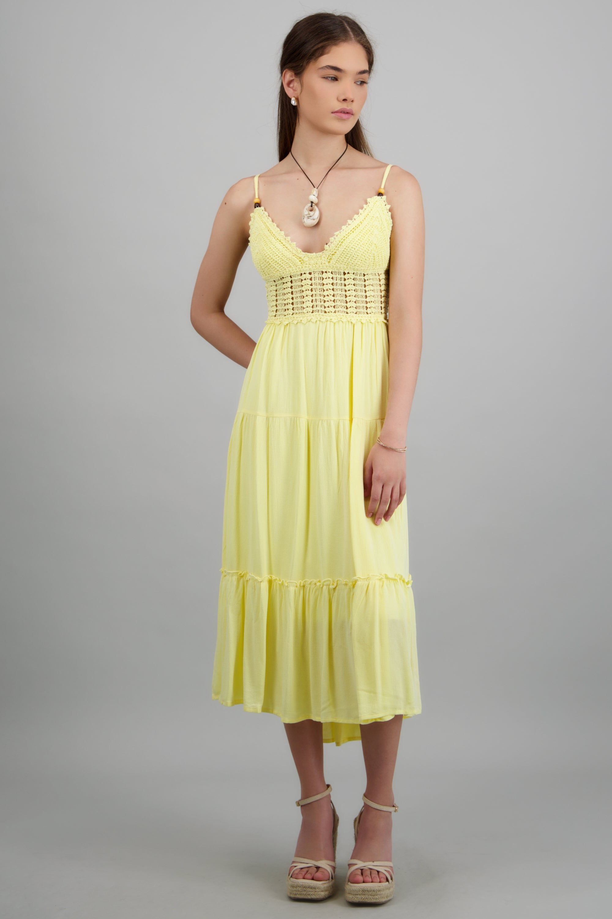 Vestido con crochet liso AMARILLO PASTEL