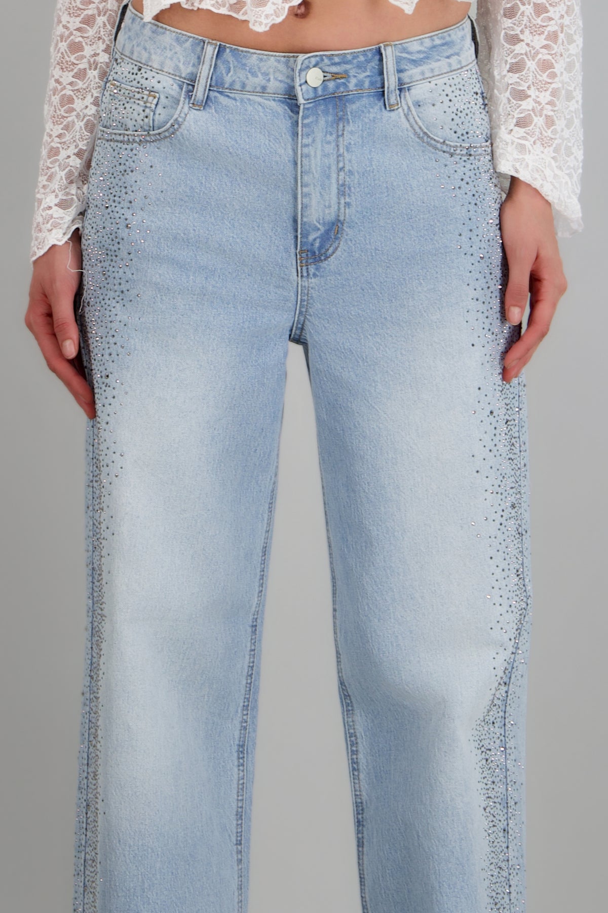 Straight wide jeans brillos costado LIGHT WASH