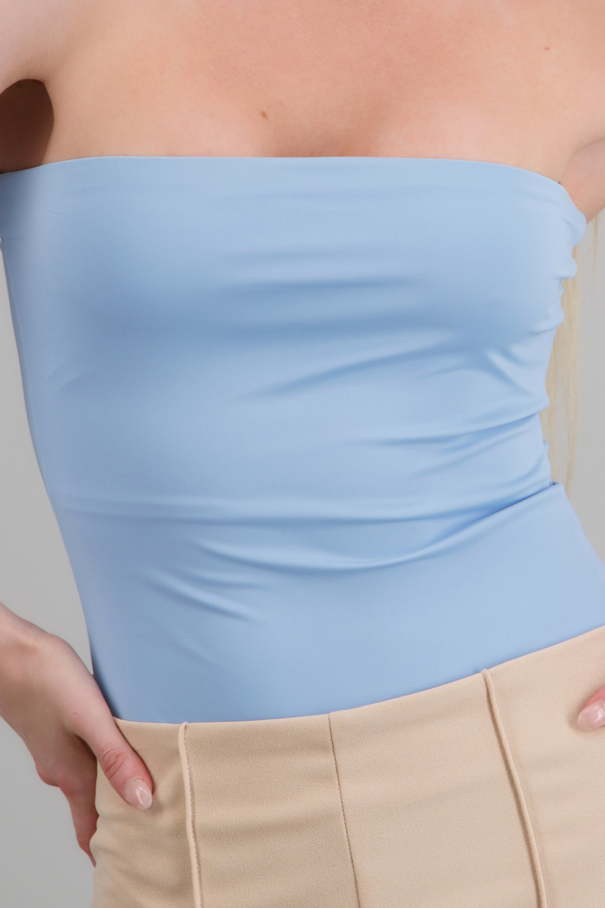 Bodysuit strapless liso AZUL PASTEL