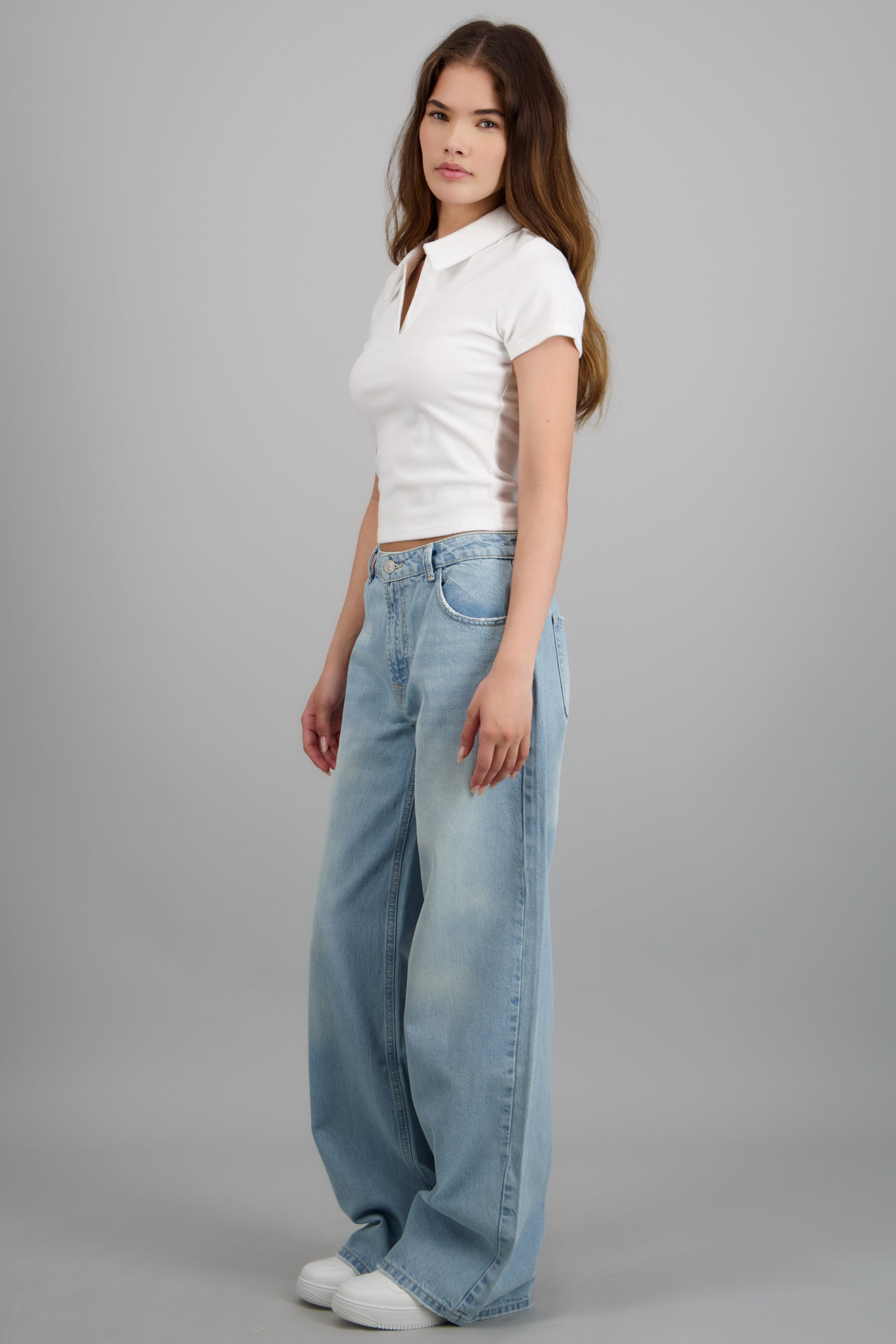 Jeans wide leg básico low rise LIGHT WASH