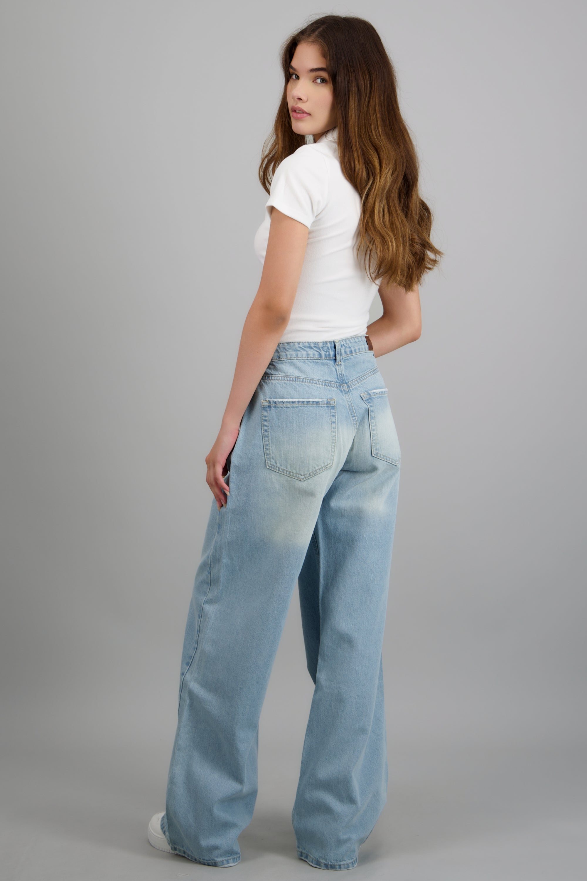 Jeans wide leg básico low rise LIGHT WASH