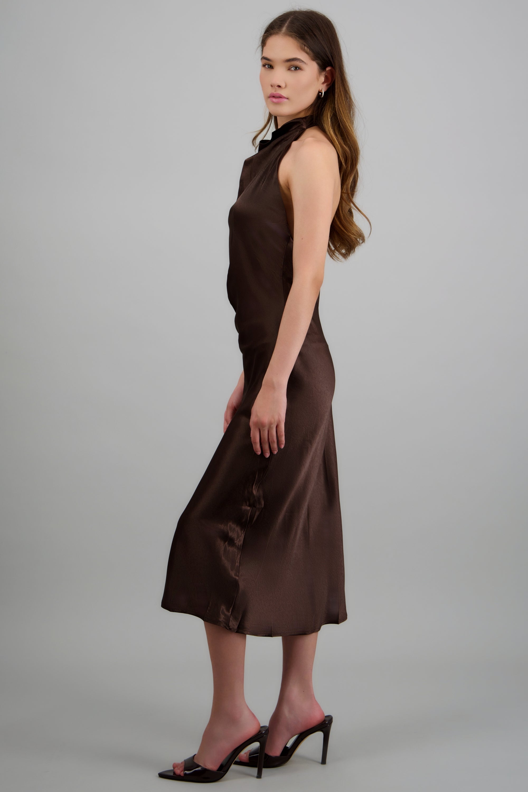Vestido satin halter CHOCOLATE