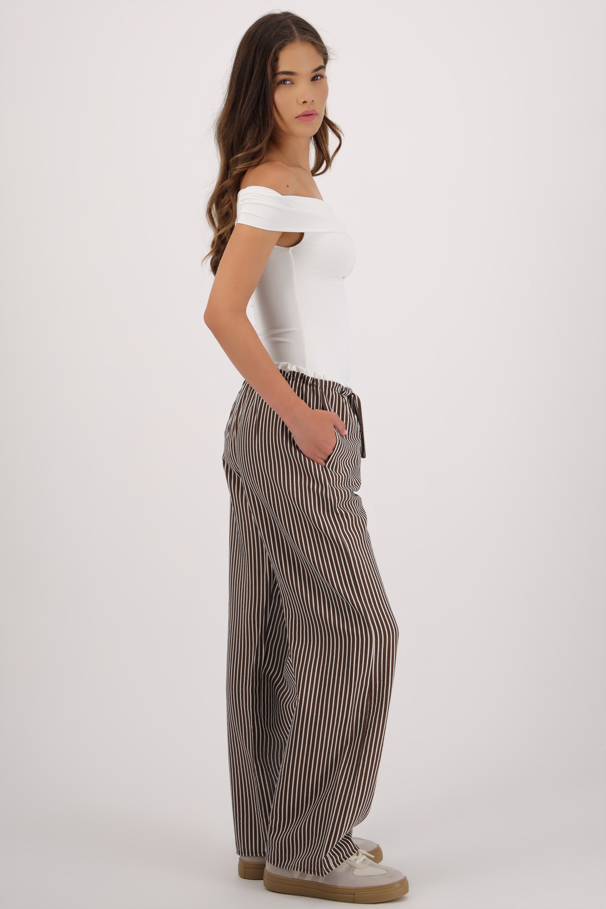 Pantalon de rayas pretina con contraste CHOCOLATE