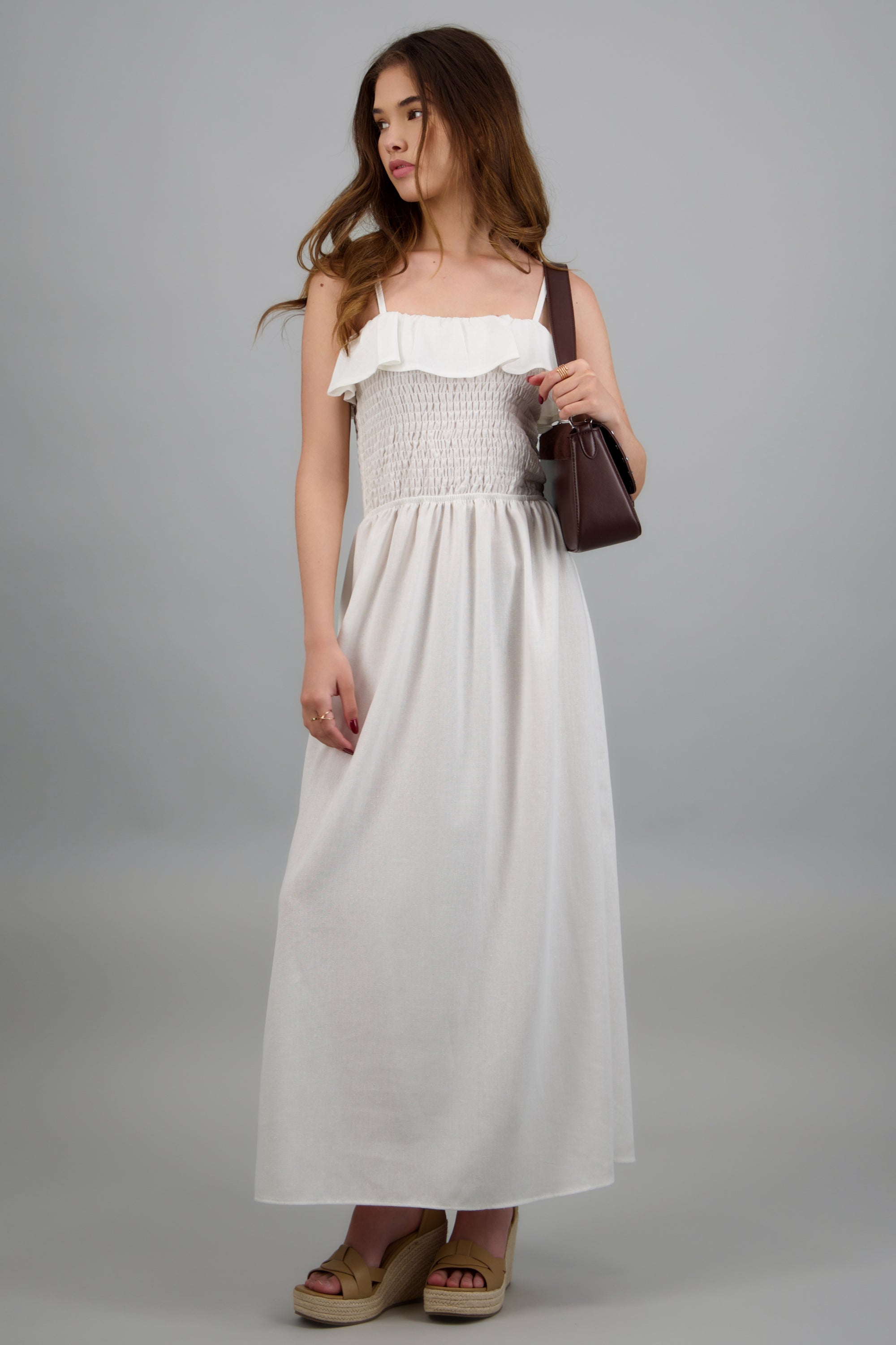 Vestido maxi lino detalle smock HUESO