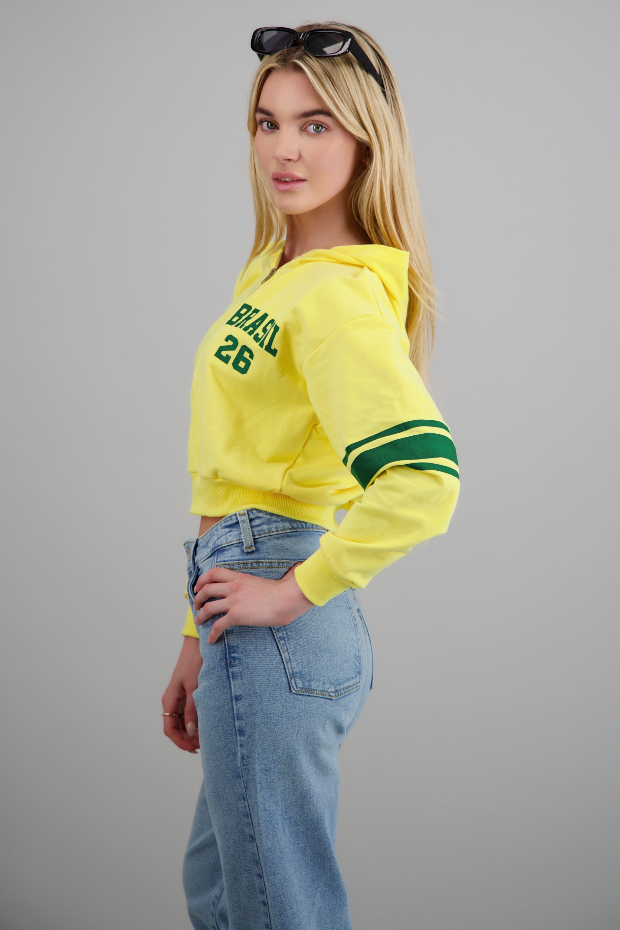 Sudadera crop brasil 26 AMARILLO