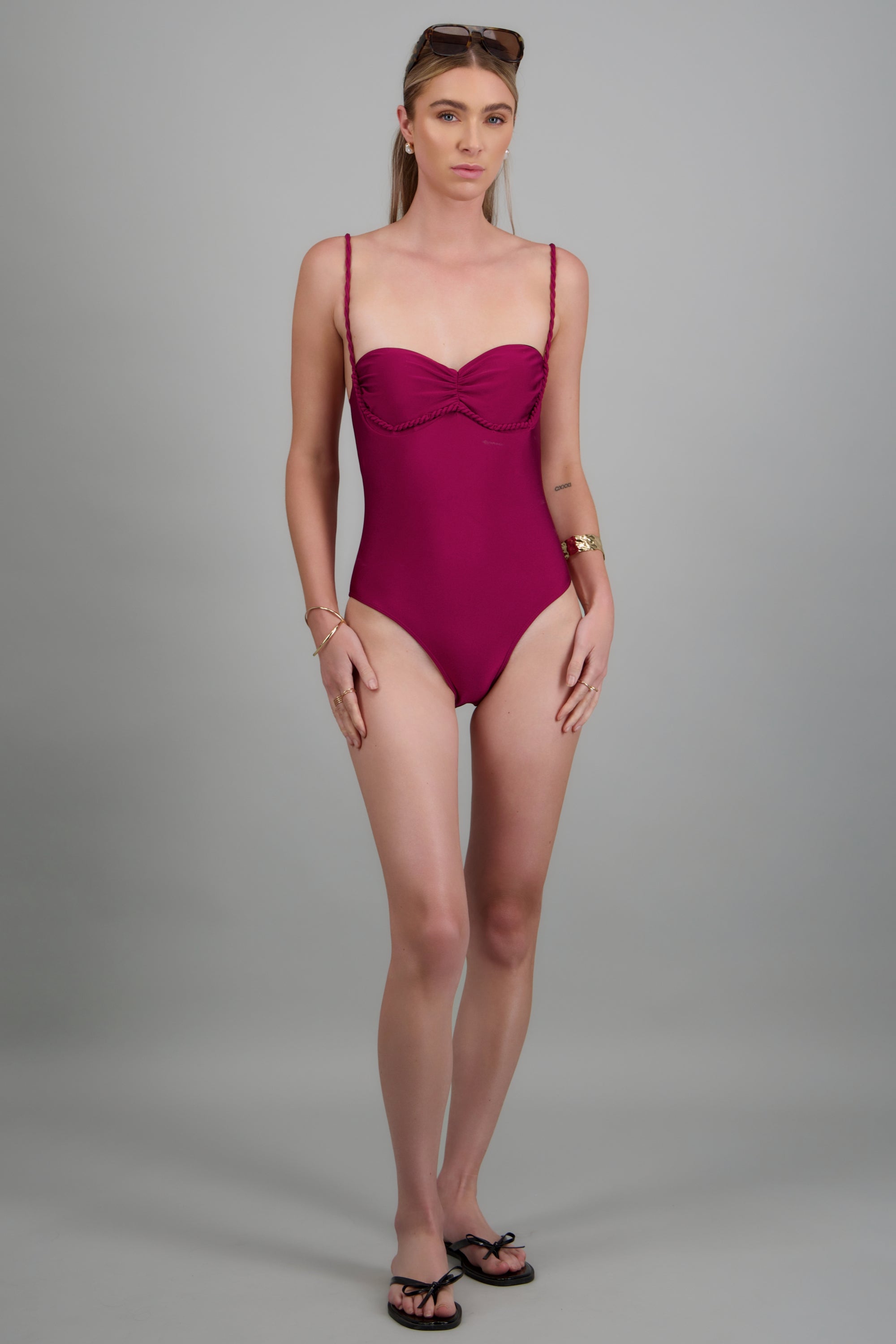 Traje de baño tirantes trenzado CIRUELA