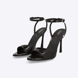 Tacón puntal charol peep toe tiras