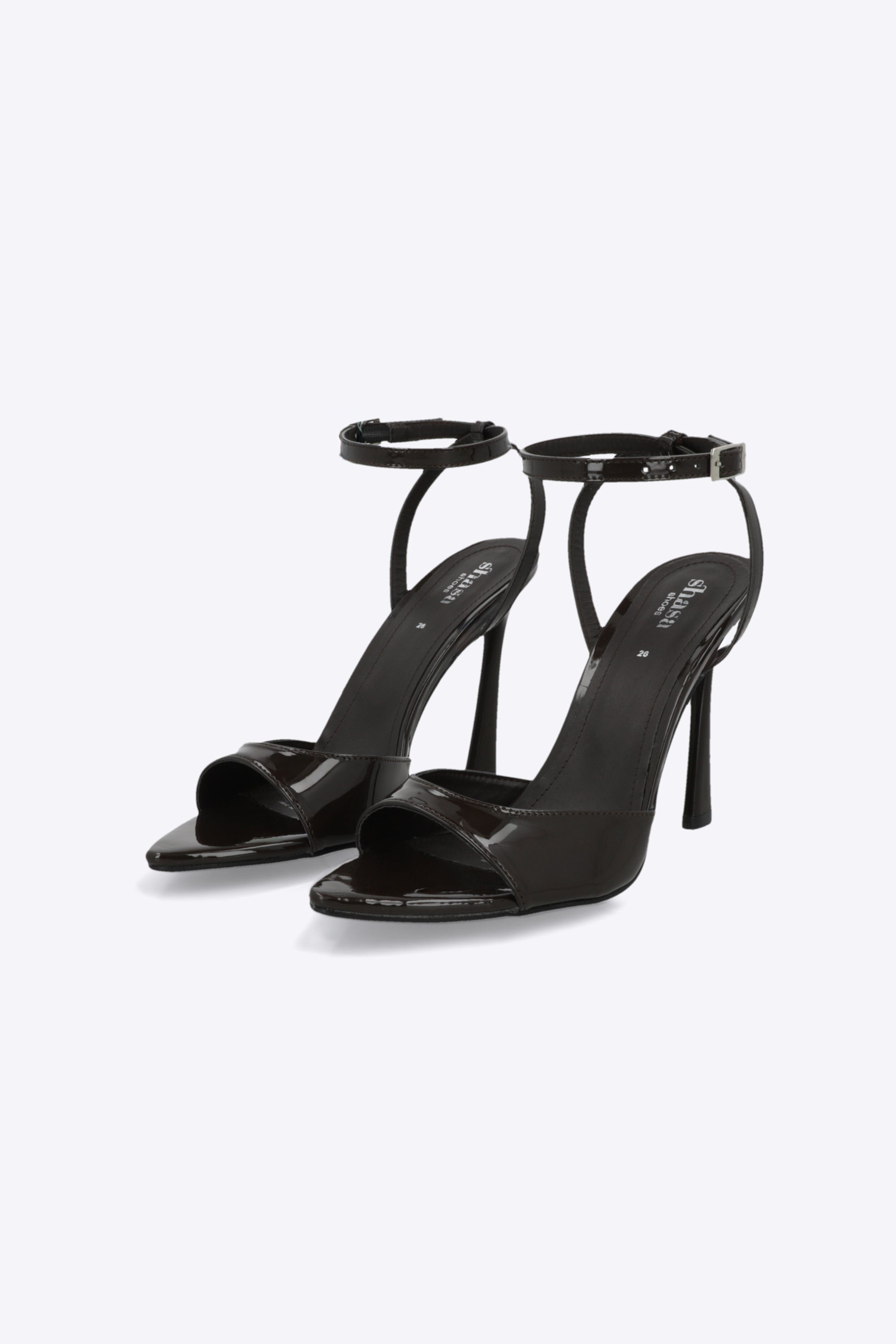 Tacón puntal charol peep toe tiras