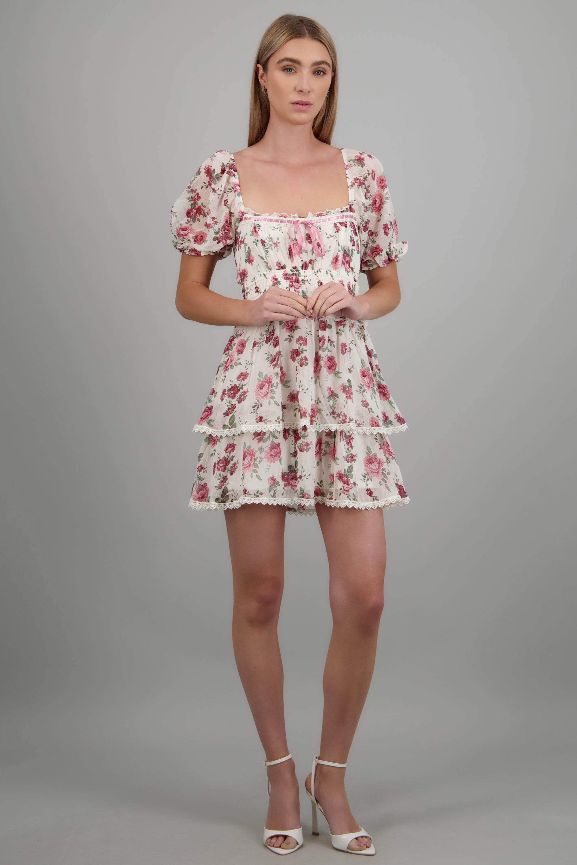 Vestido mini flores olanes ROSA COMBO