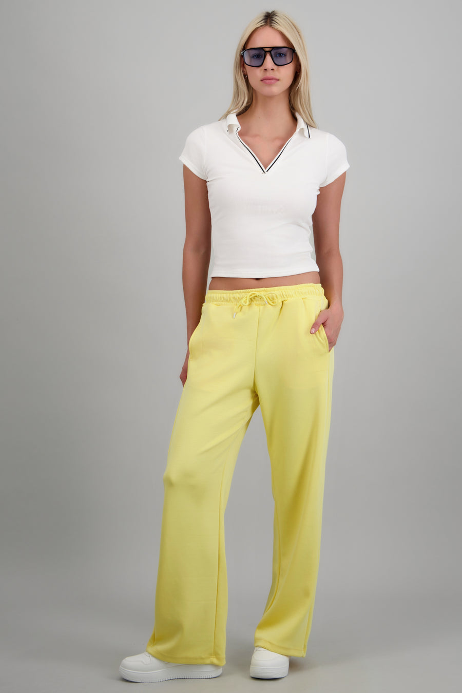Pants lisos con bolsas