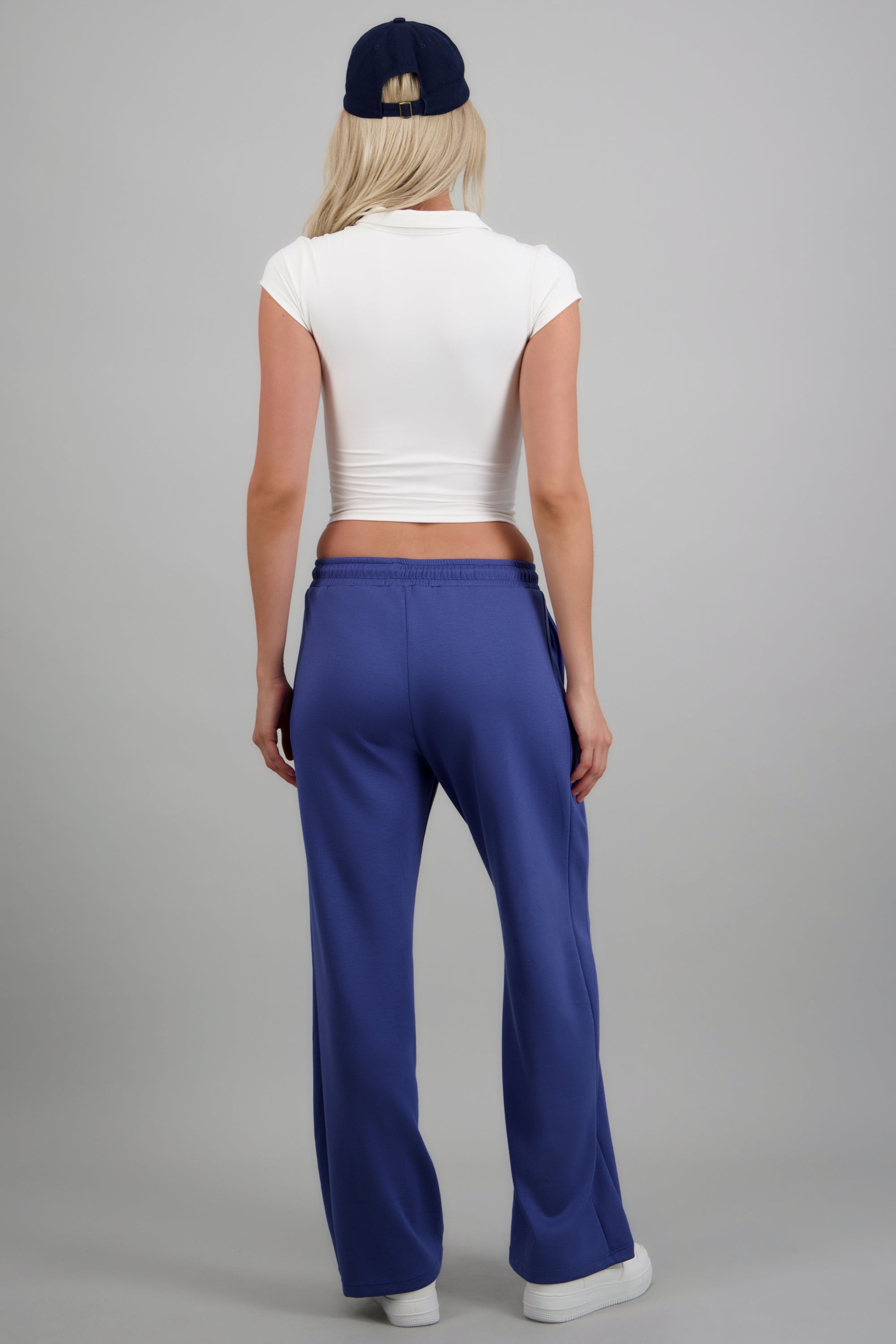 Pants lisos con bolsas AZUL PASTEL