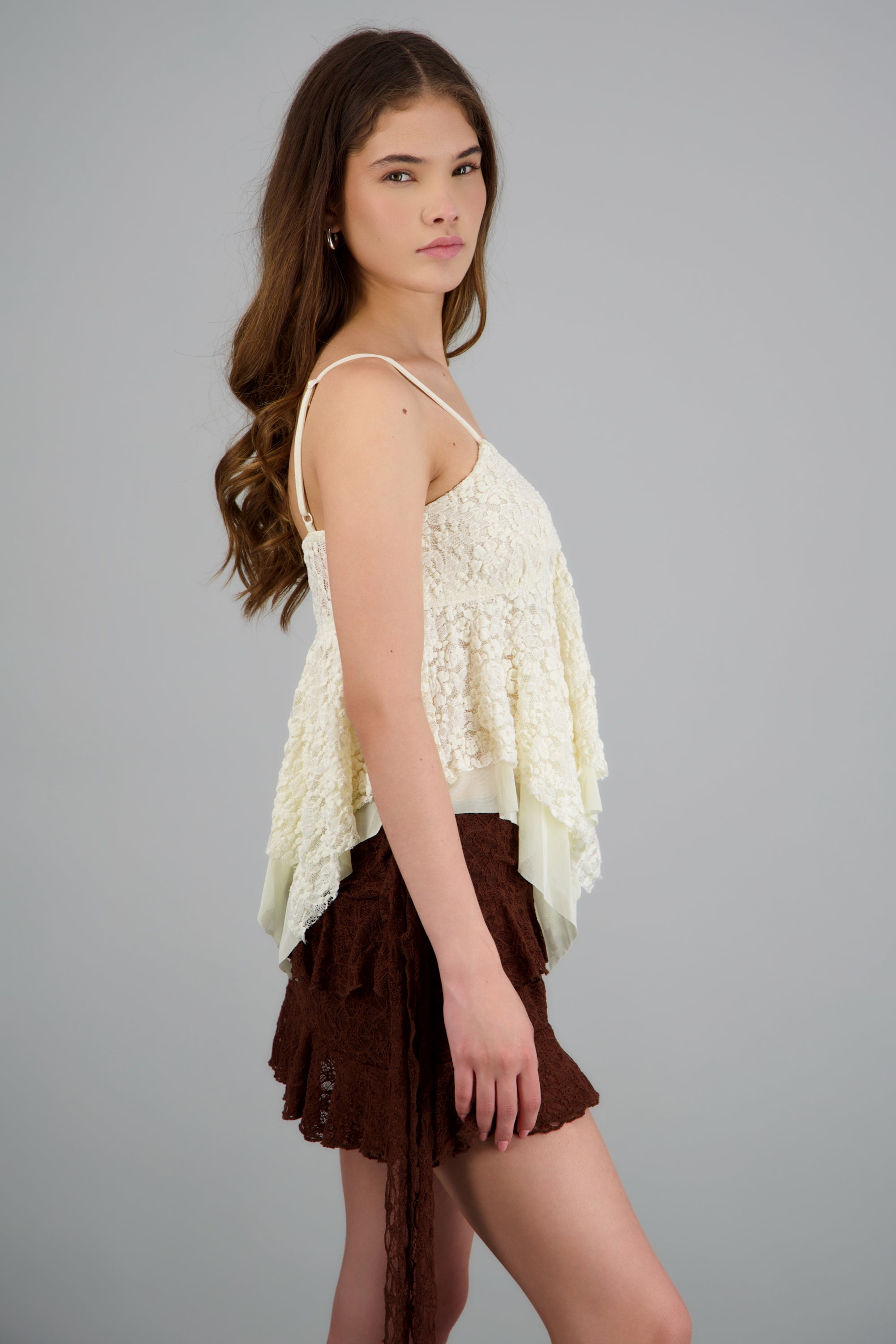 Top encaje tirantes textura AMARILLO PASTEL