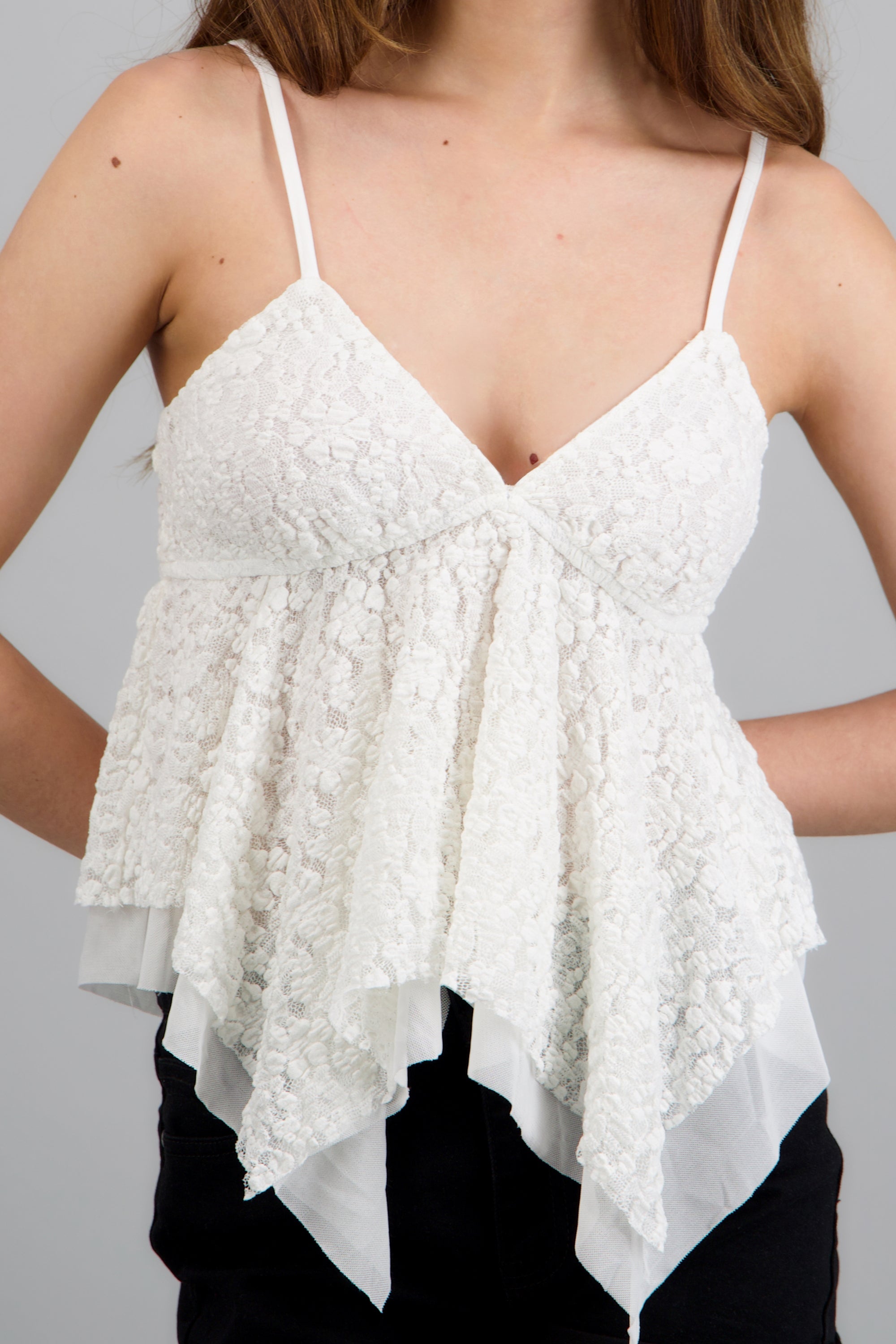 Top encaje tirantes textura CREMA
