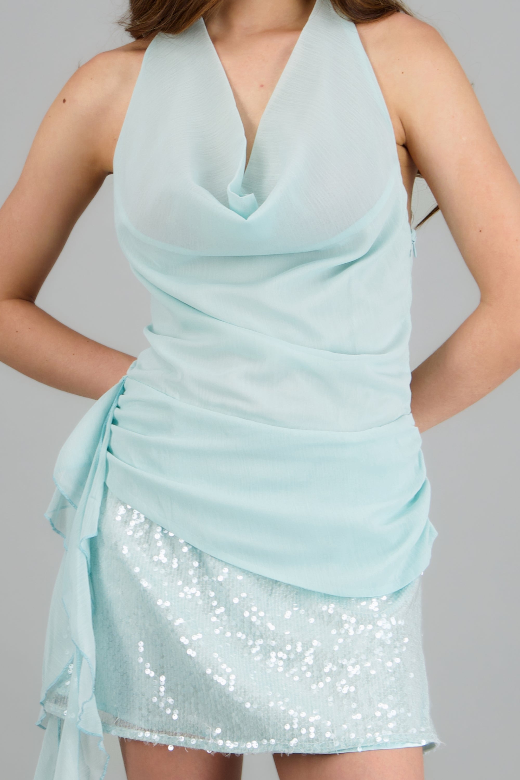 Vestido halter liso con lentejuela TURQUESA BRILLANTE