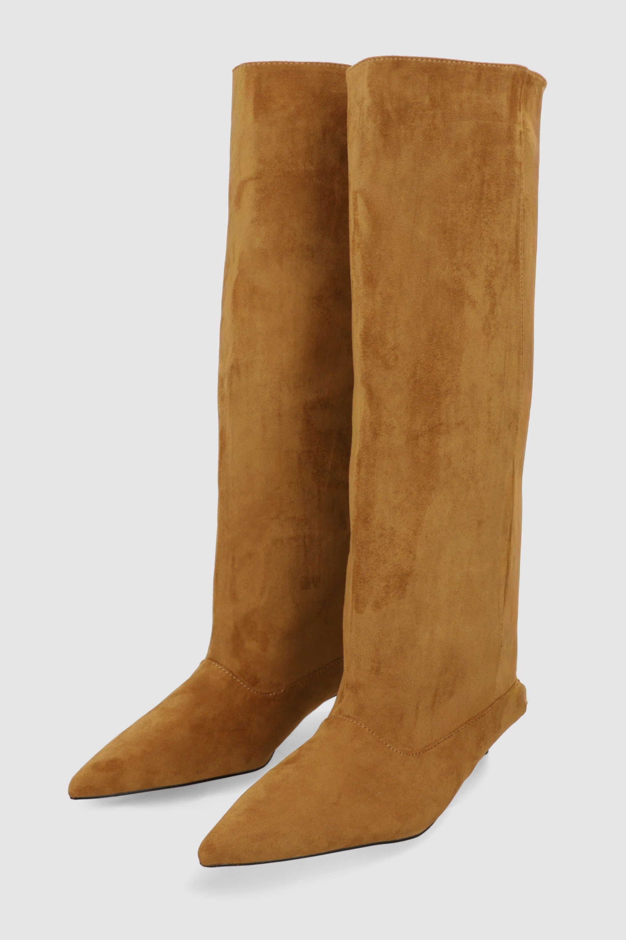Bota alta bucket gamucina CAMELLO