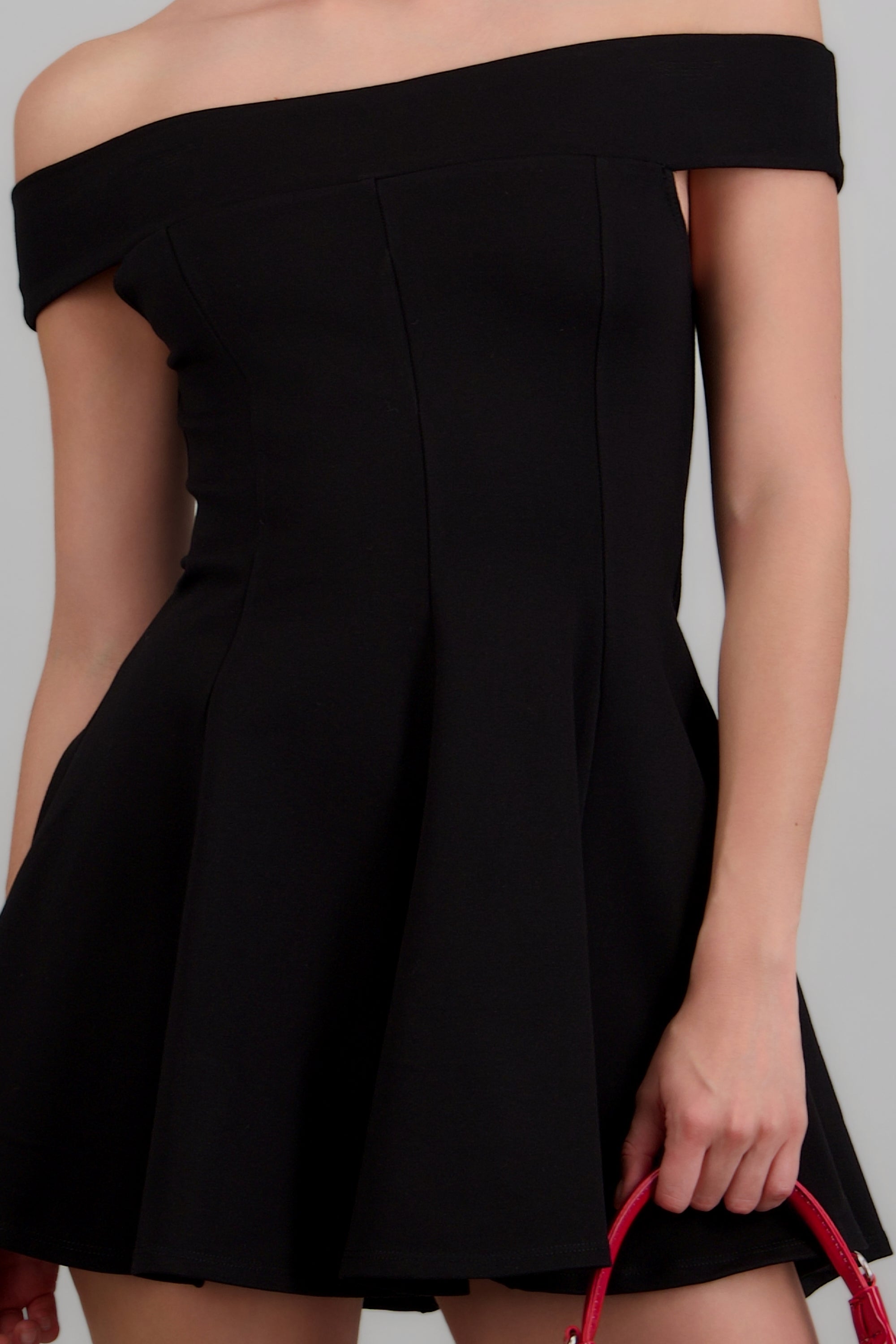 Vestido mini off shoulder NEGRO