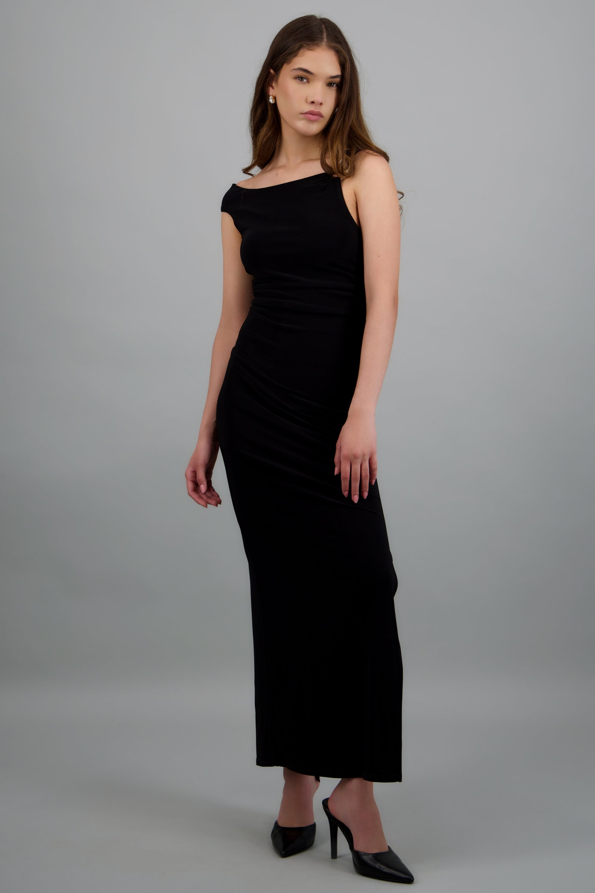 Vestido maxi sin manga detalle fruncido NEGRO