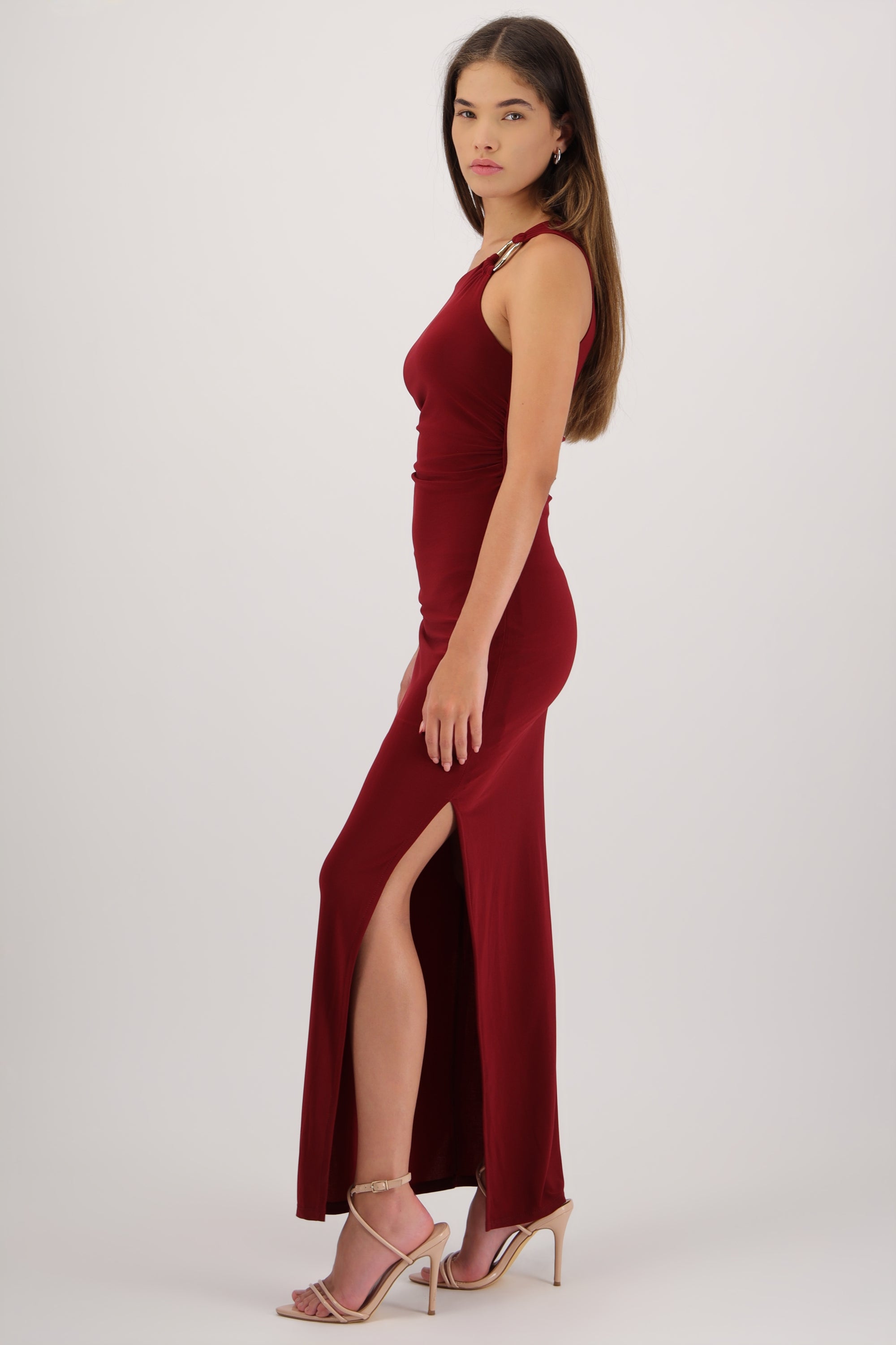 Vestido maxi sin manga detalle fruncido VINO