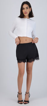 Shorts de satin con encaje