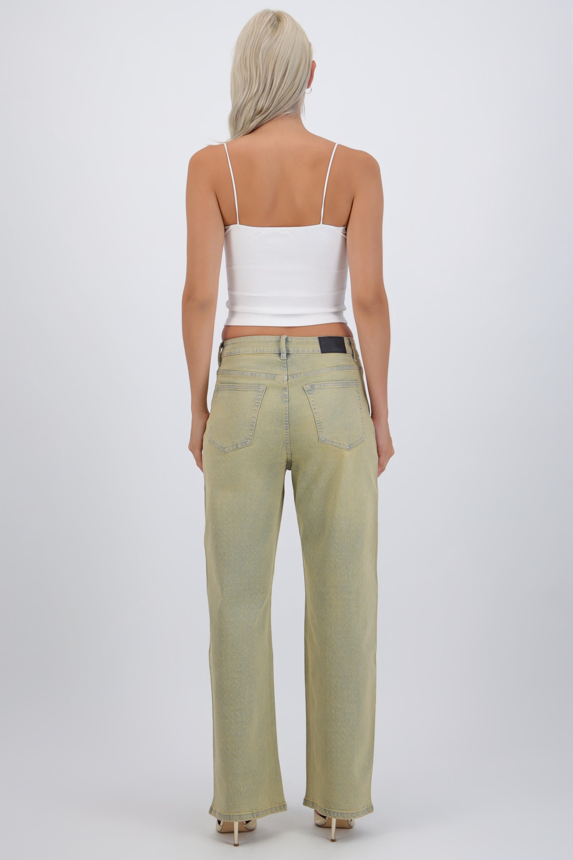 Jeans straight con brillos