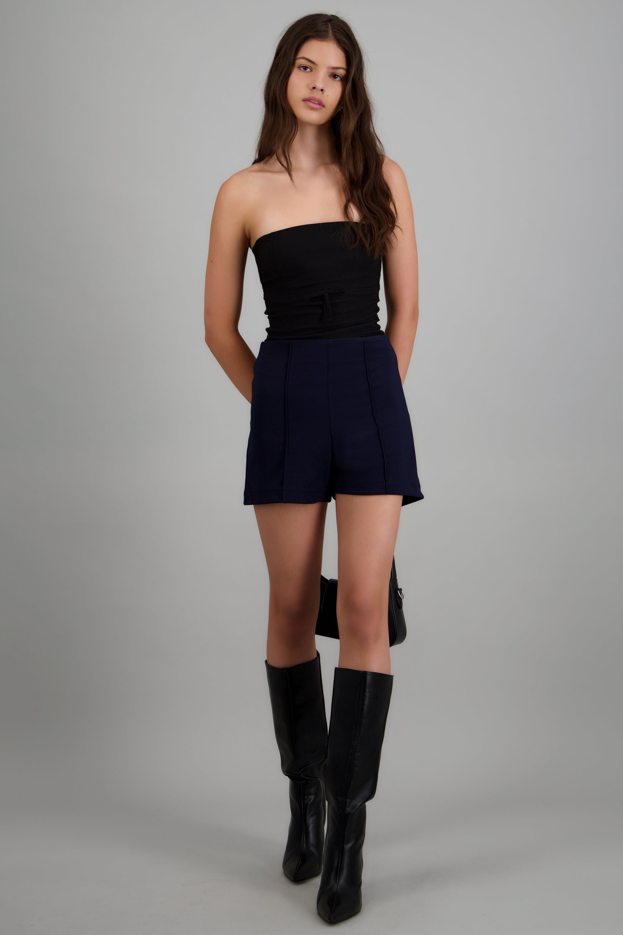 Short mini detalle cortes MARINO
