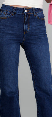 MEDIUM WASH